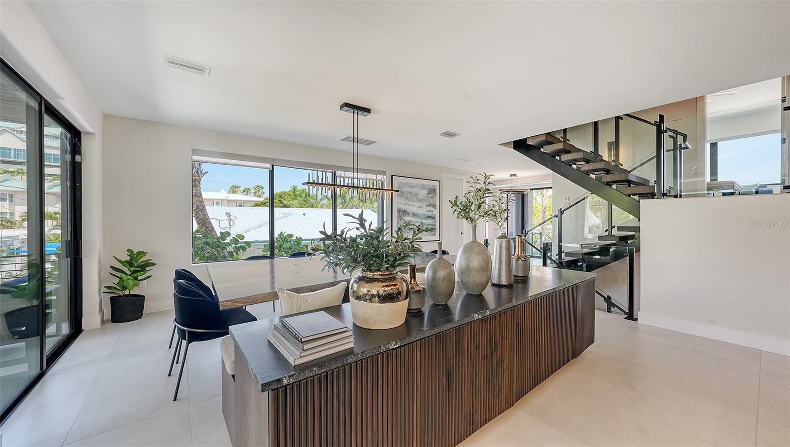 200 GARFIELD DR, SARASOTA, FL, 34236