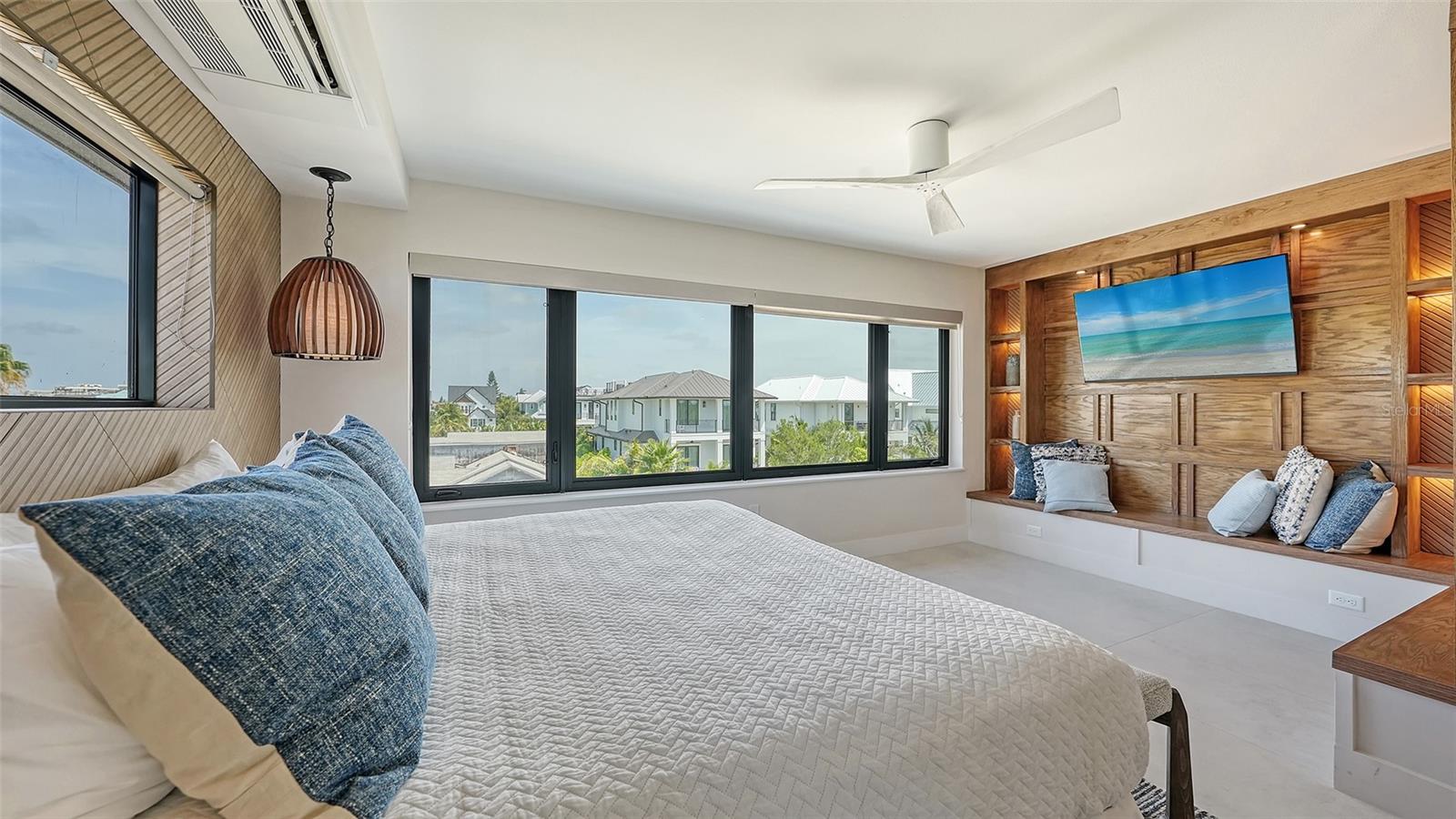 200 GARFIELD DR, SARASOTA, FL, 34236