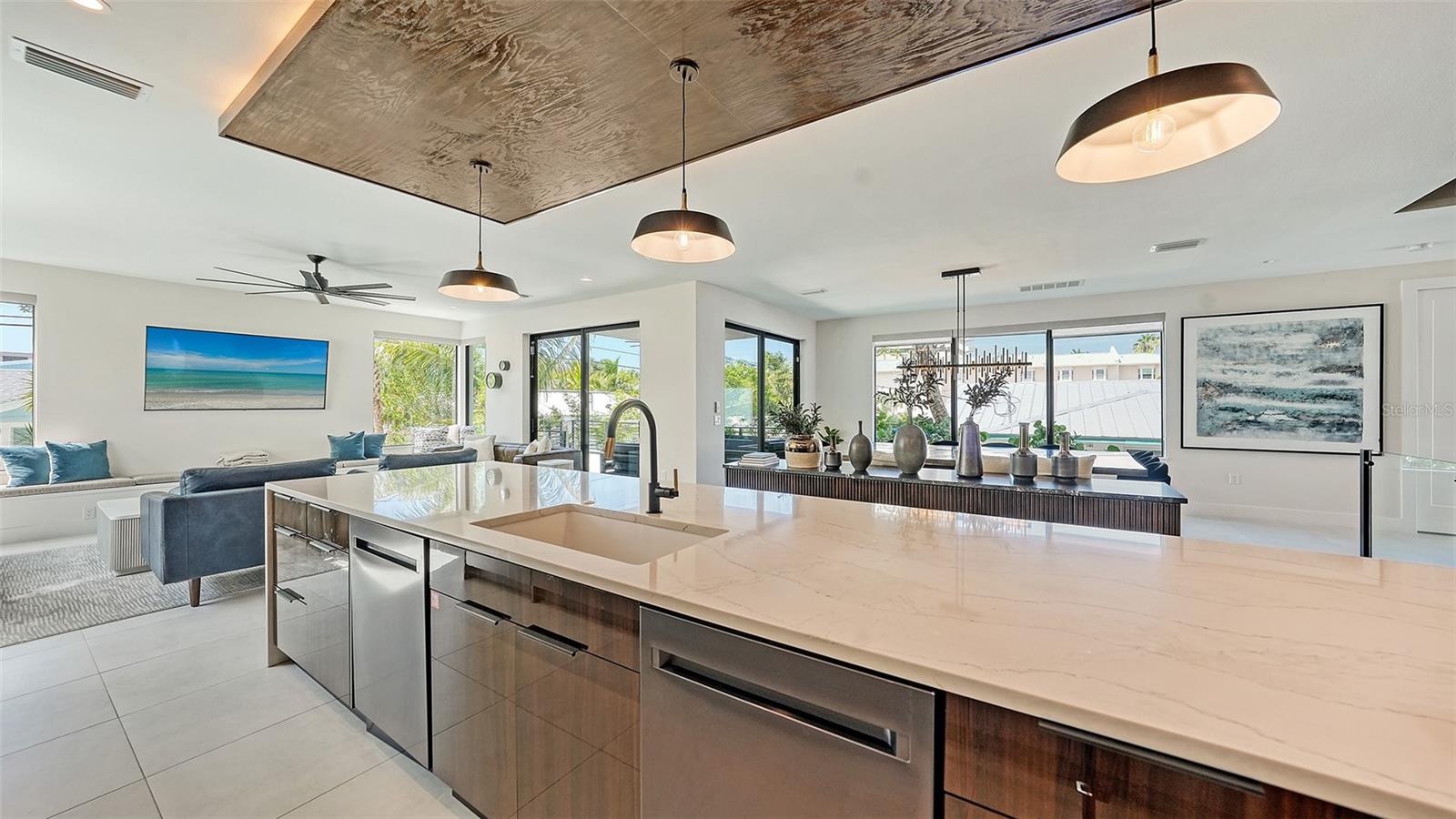 200 GARFIELD DR, SARASOTA, FL, 34236