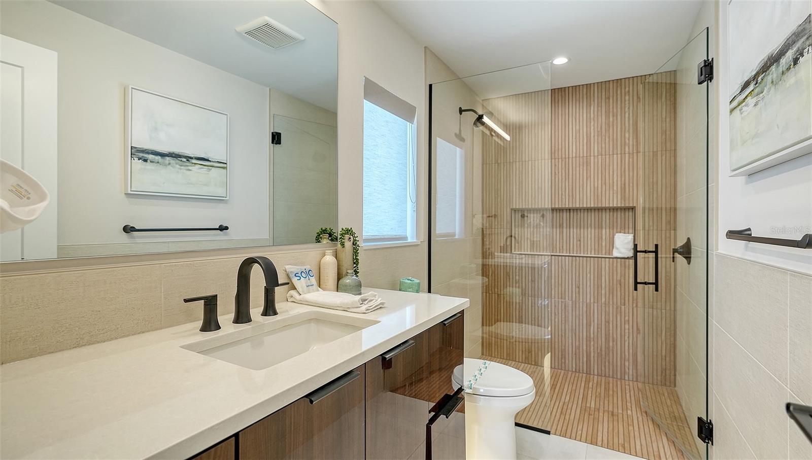 200 GARFIELD DR, SARASOTA, FL, 34236
