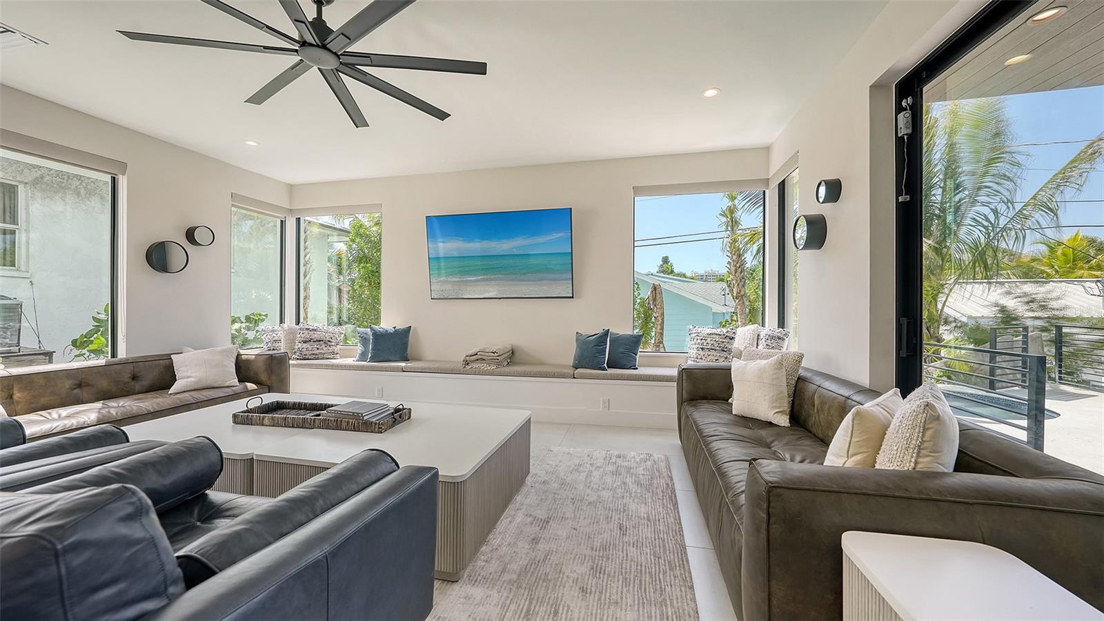 200 GARFIELD DR, SARASOTA, FL, 34236