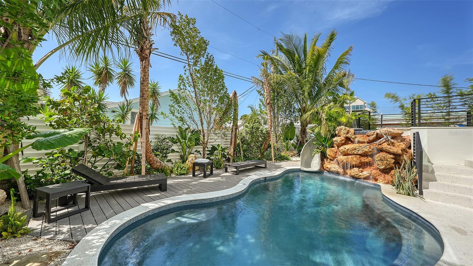 200 GARFIELD DR, SARASOTA, FL, 34236