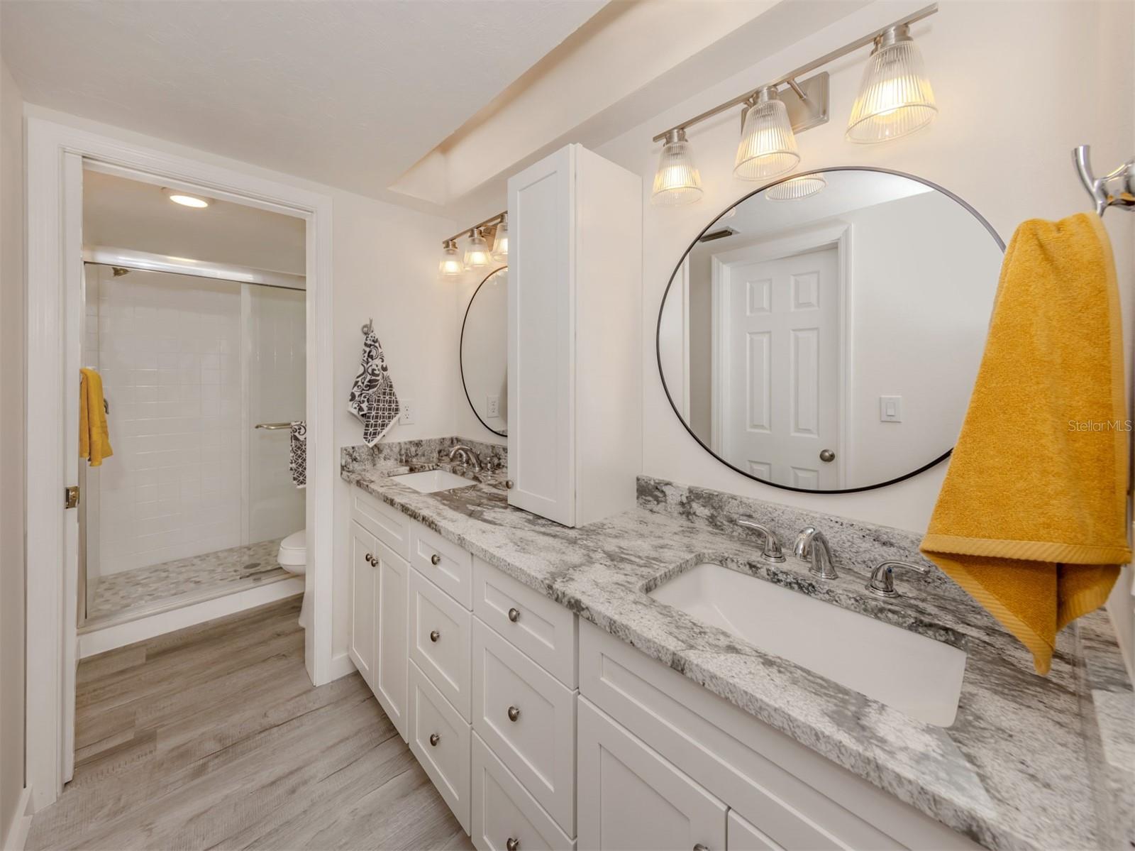 1100 CAPRI ISLES BLVD #221, VENICE, FL, 34292