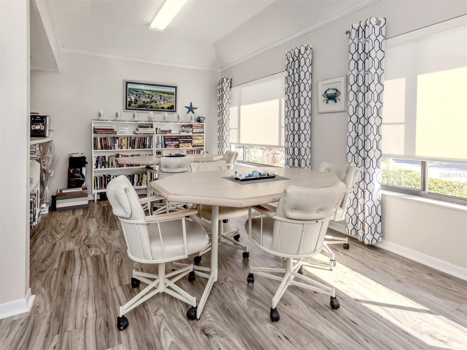 1100 CAPRI ISLES BLVD #221, VENICE, FL, 34292