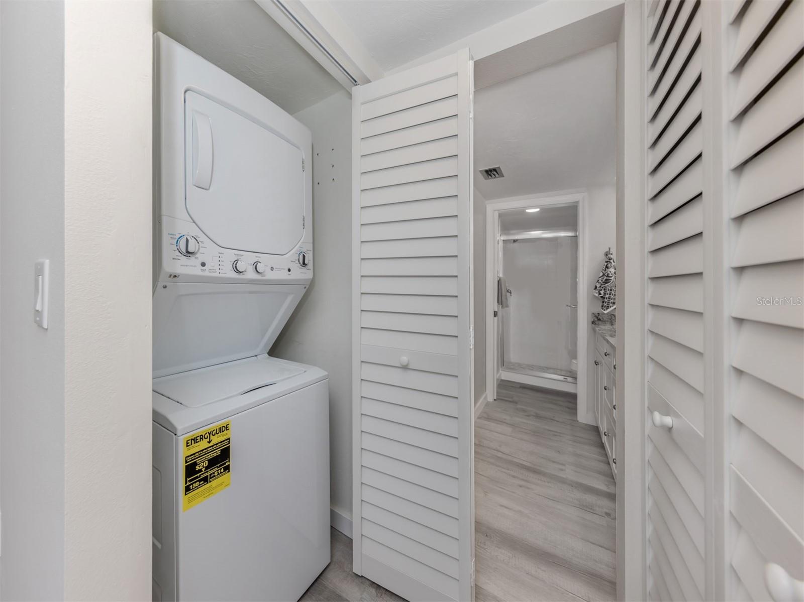 1100 CAPRI ISLES BLVD #221, VENICE, FL, 34292