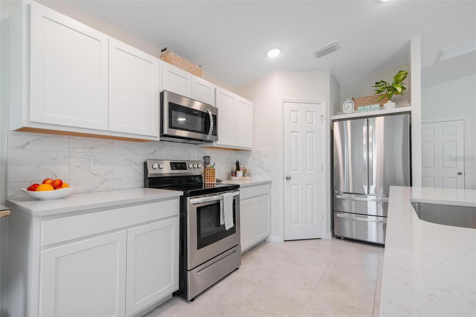14087 FILLMORE AVE, PORT CHARLOTTE, FL, 33981