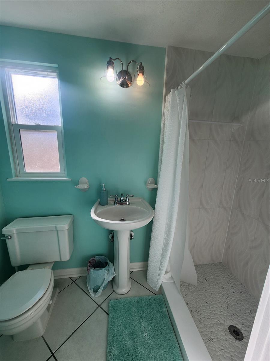 7352 CASS CIR, SARASOTA, FL, 34231