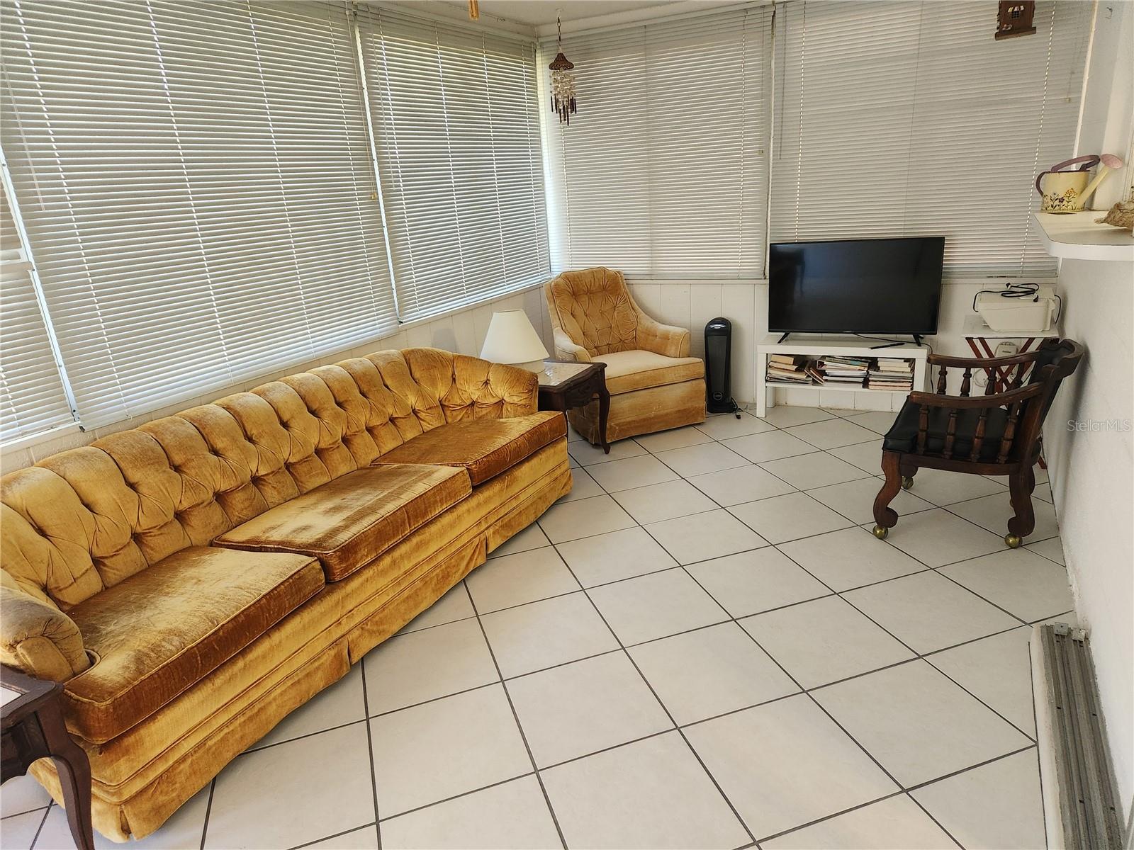 7352 CASS CIR, SARASOTA, FL, 34231