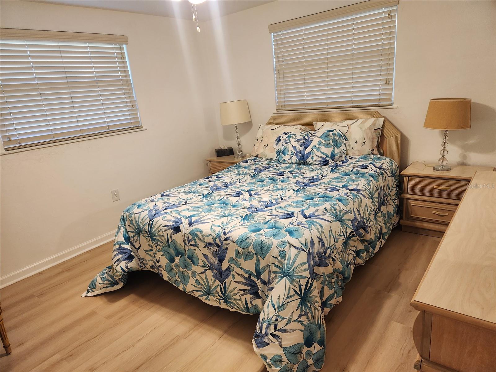 7352 CASS CIR, SARASOTA, FL, 34231