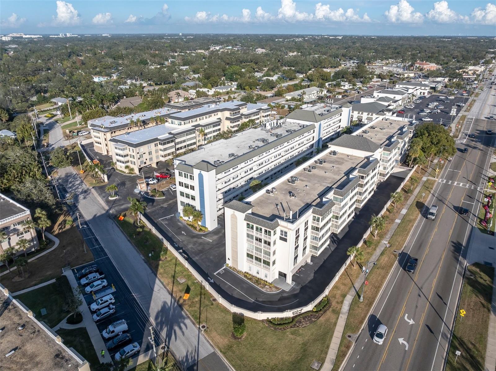 155 BLUFF VIEW DR #103, BELLEAIR BLUFFS, FL, 33770
