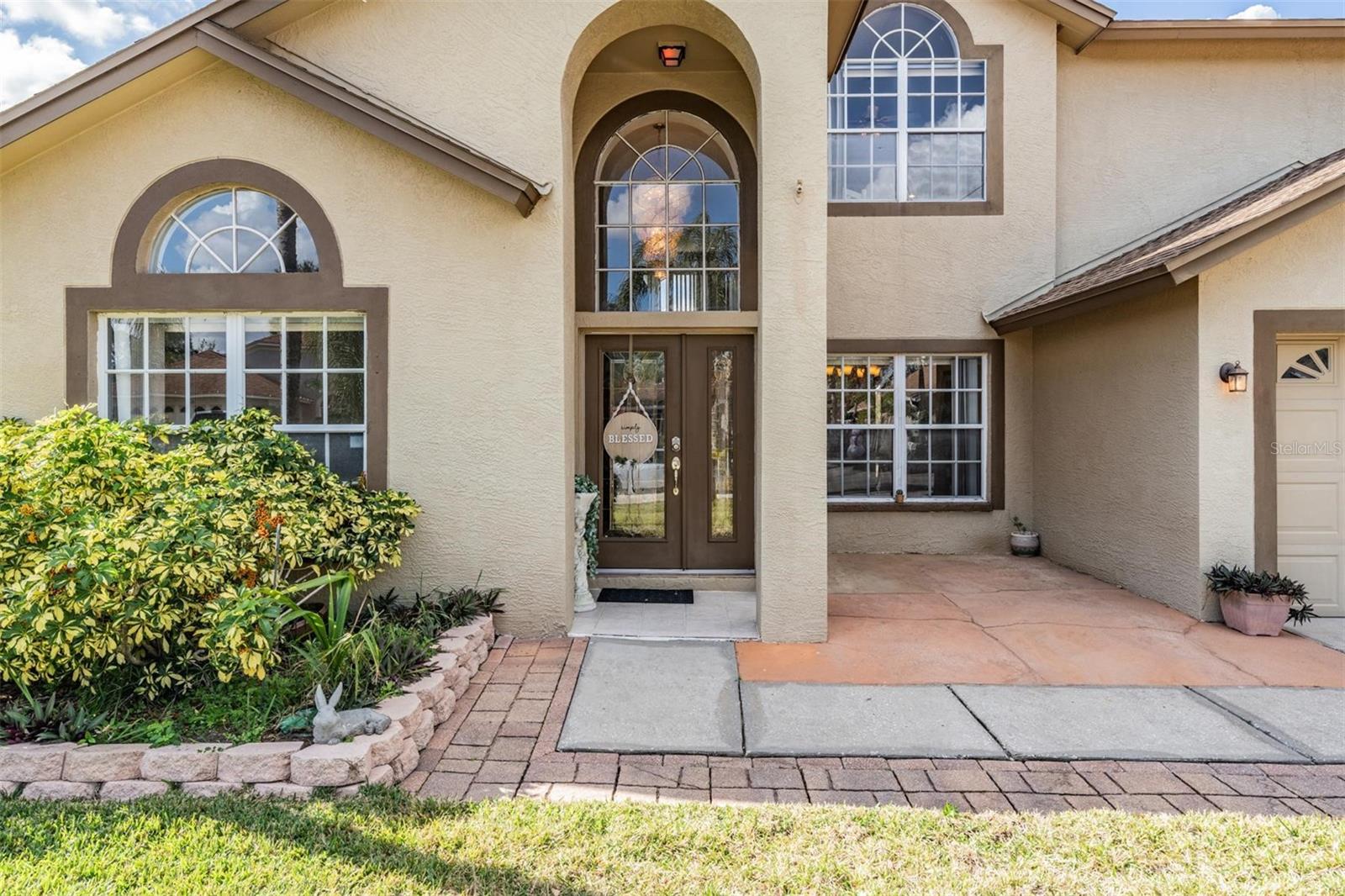 10037 OASIS PALM DR, TAMPA, FL, 33615