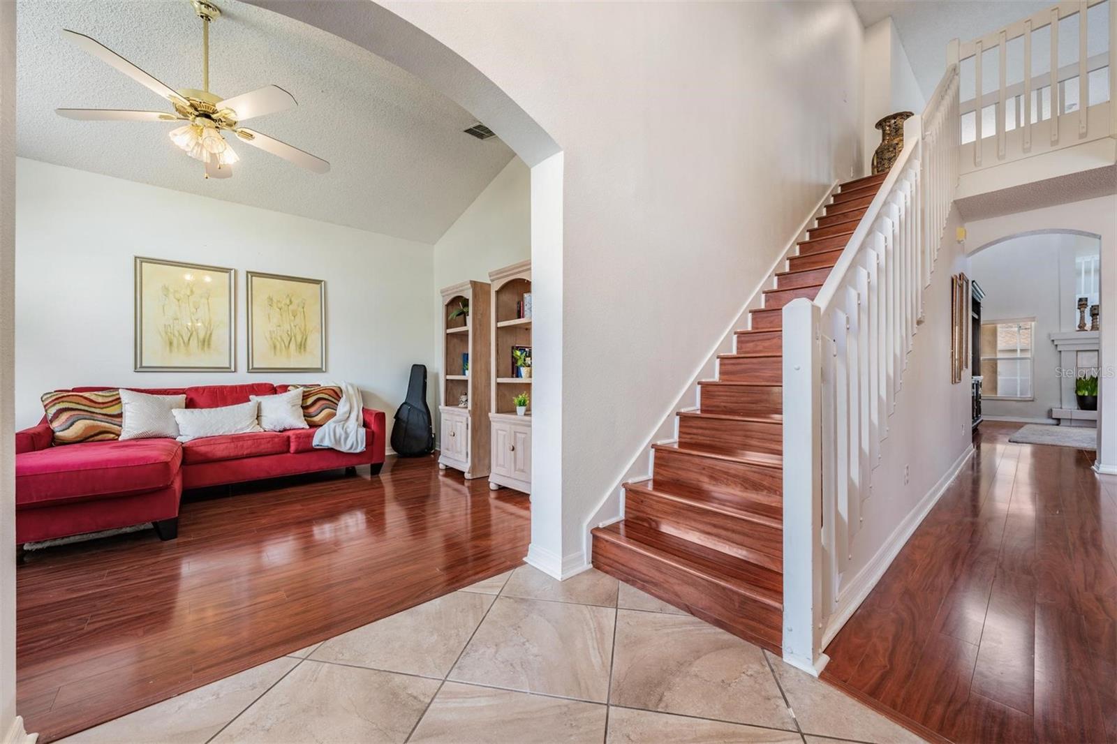 10037 OASIS PALM DR, TAMPA, FL, 33615