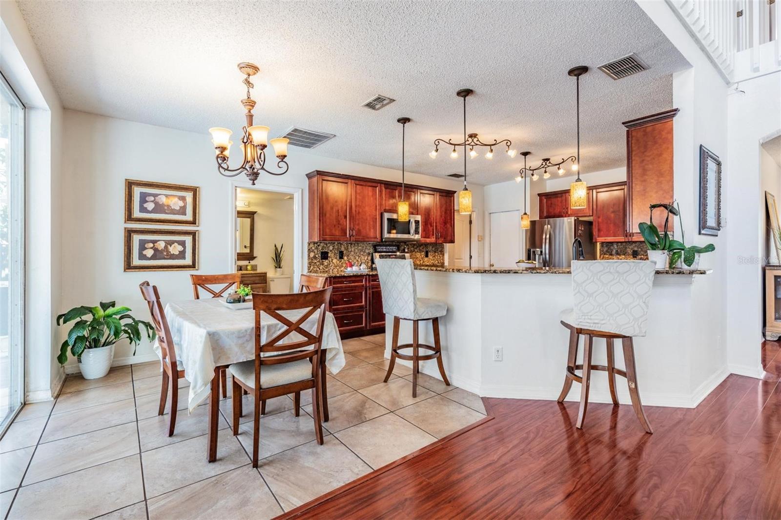 10037 OASIS PALM DR, TAMPA, FL, 33615