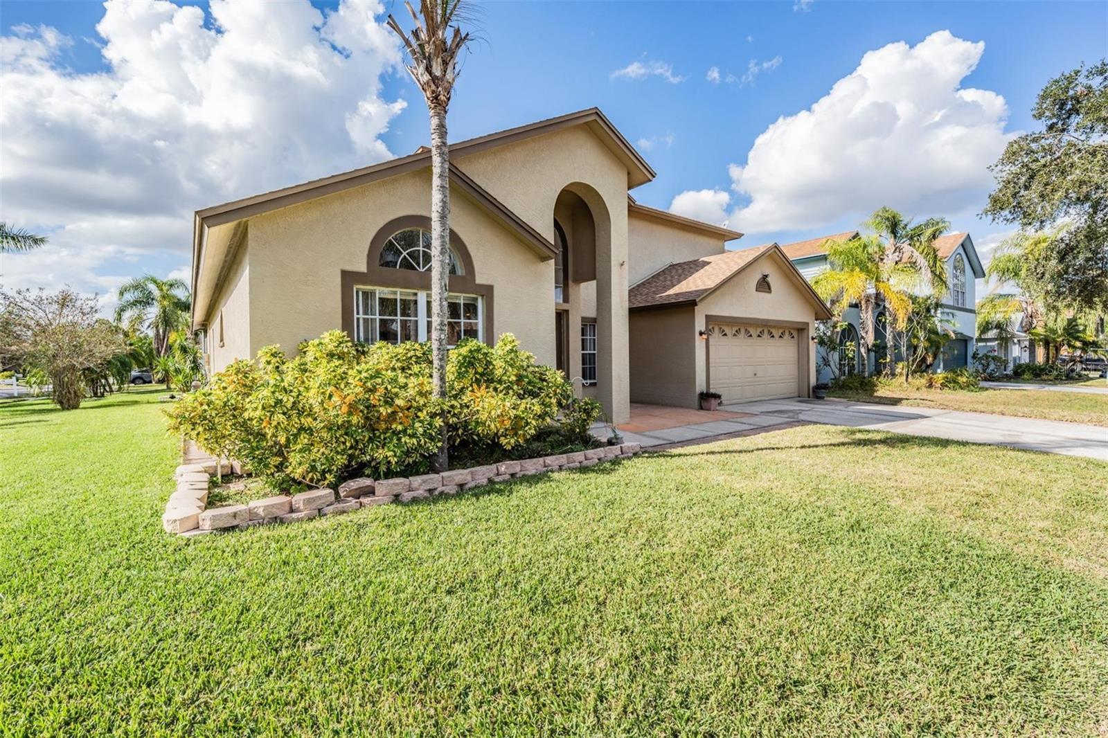 10037 OASIS PALM DR, TAMPA, FL, 33615