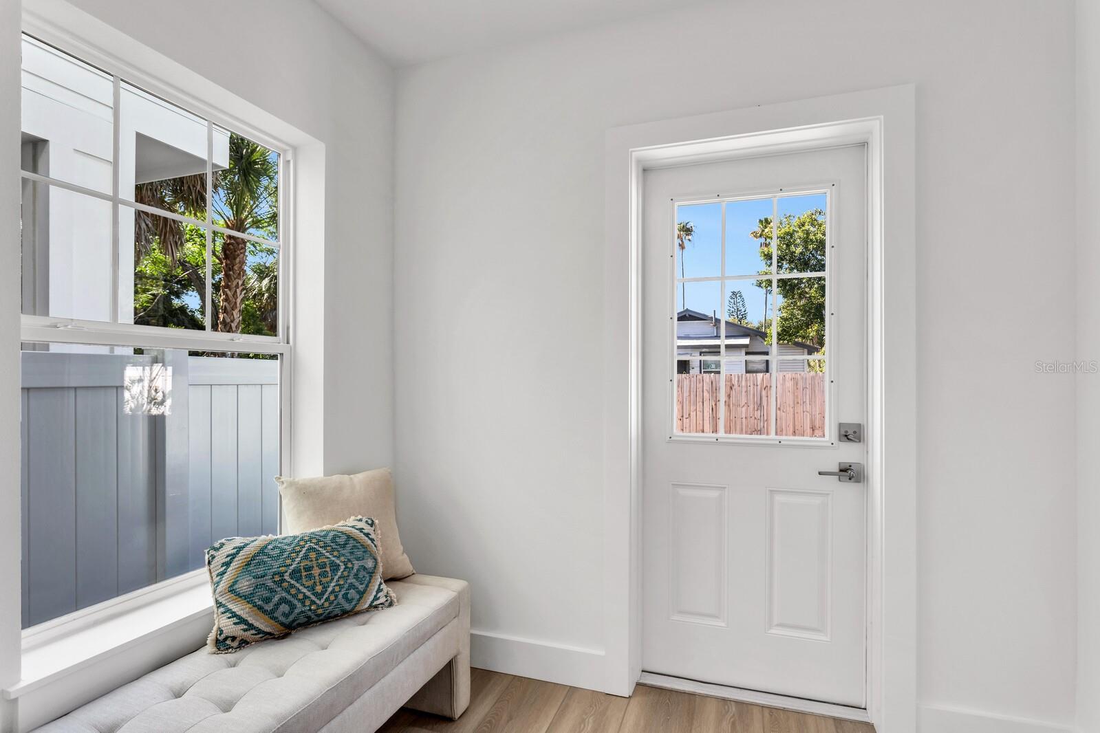 1910 N TAMPANIA AVE, TAMPA, FL, 33607