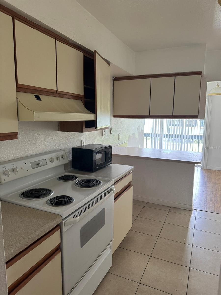 4405 S SEMORAN BLVD #5, ORLANDO, FL, 32822