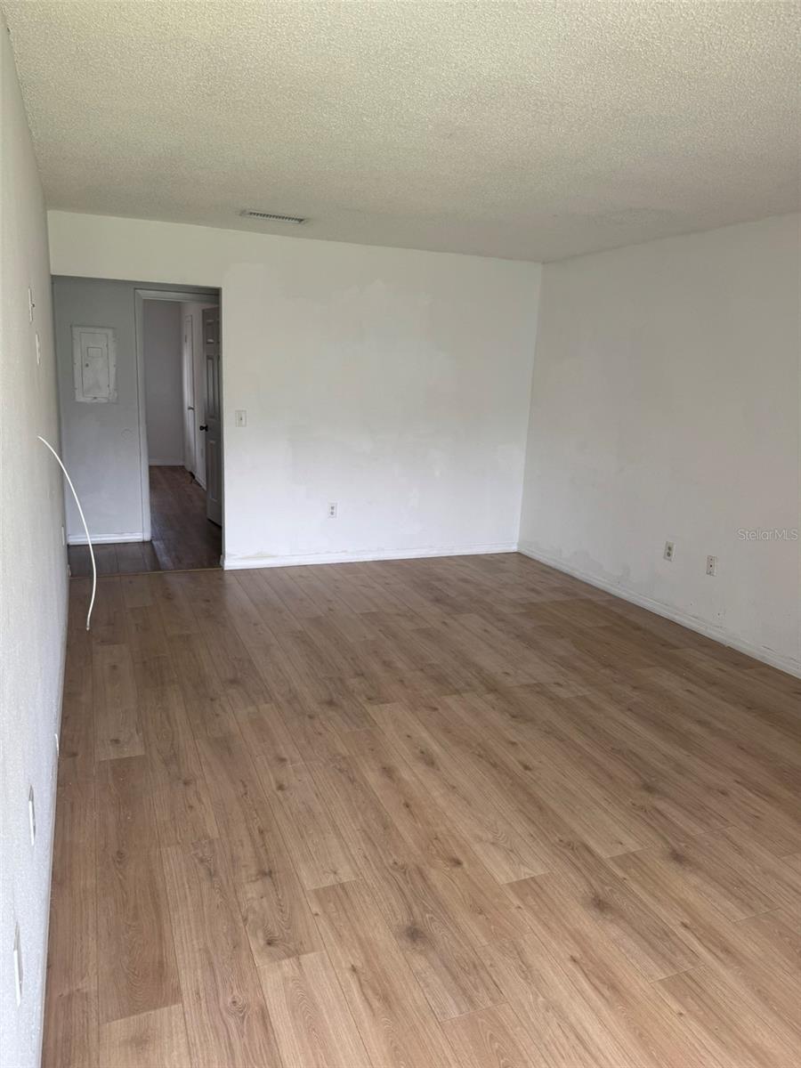 4405 S SEMORAN BLVD #5, ORLANDO, FL, 32822