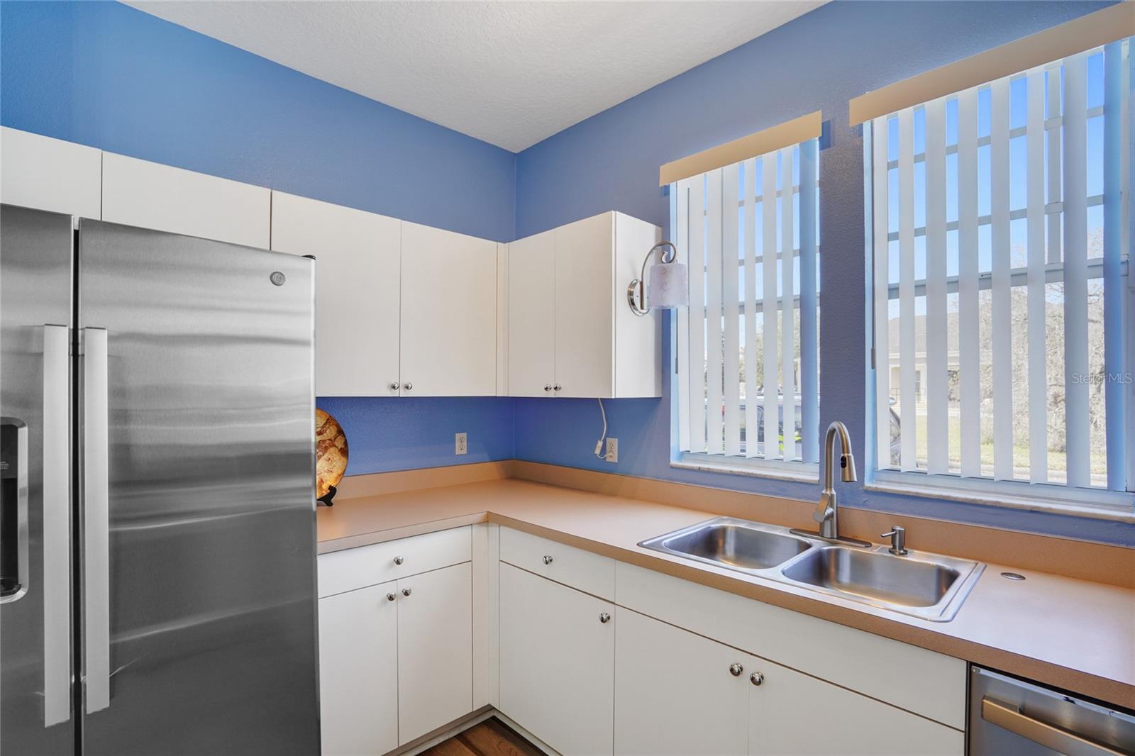 6212 ABBOTT STATION DR, ZEPHYRHILLS, FL, 33543