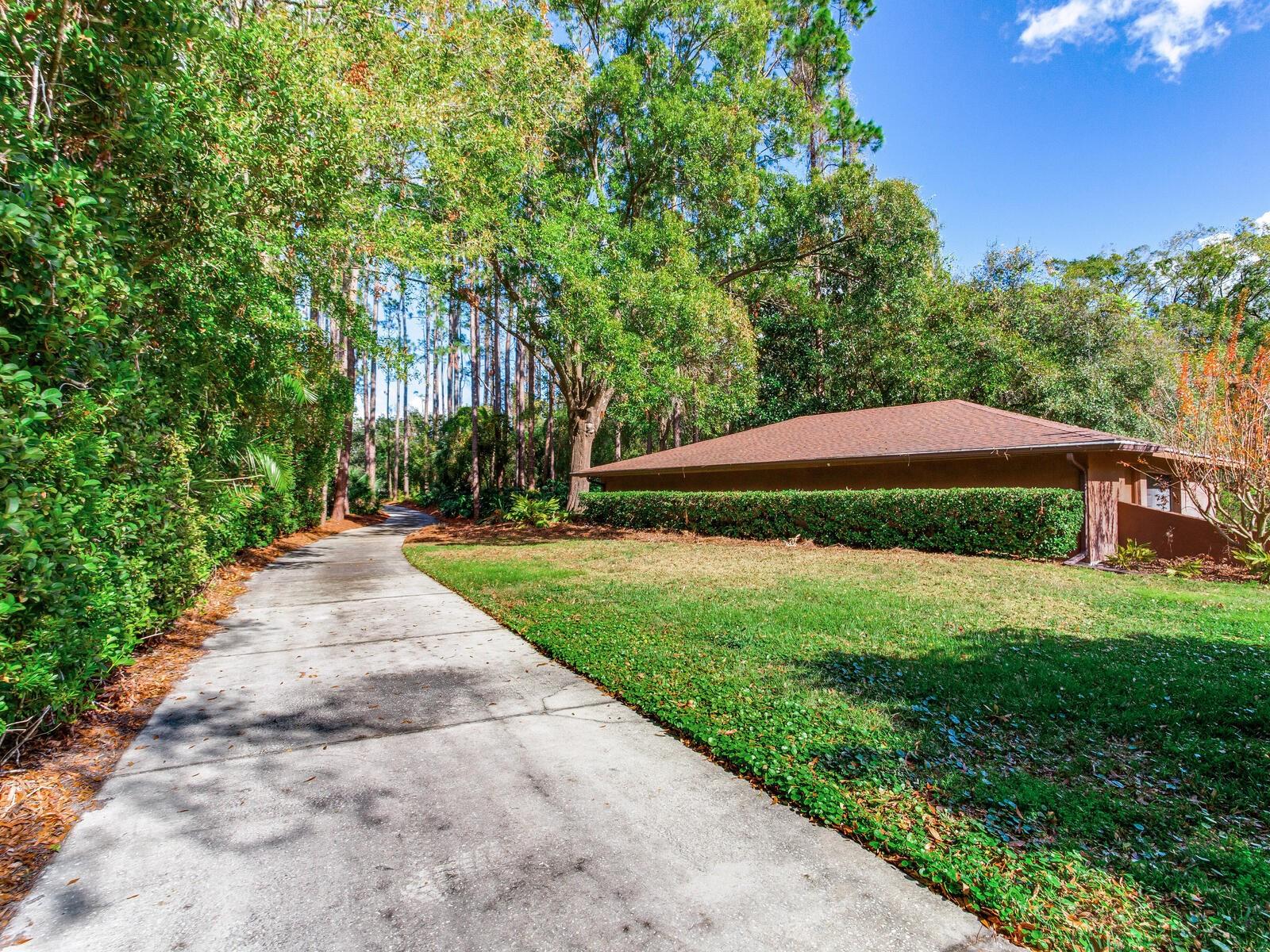 TB8331369 Property Photo