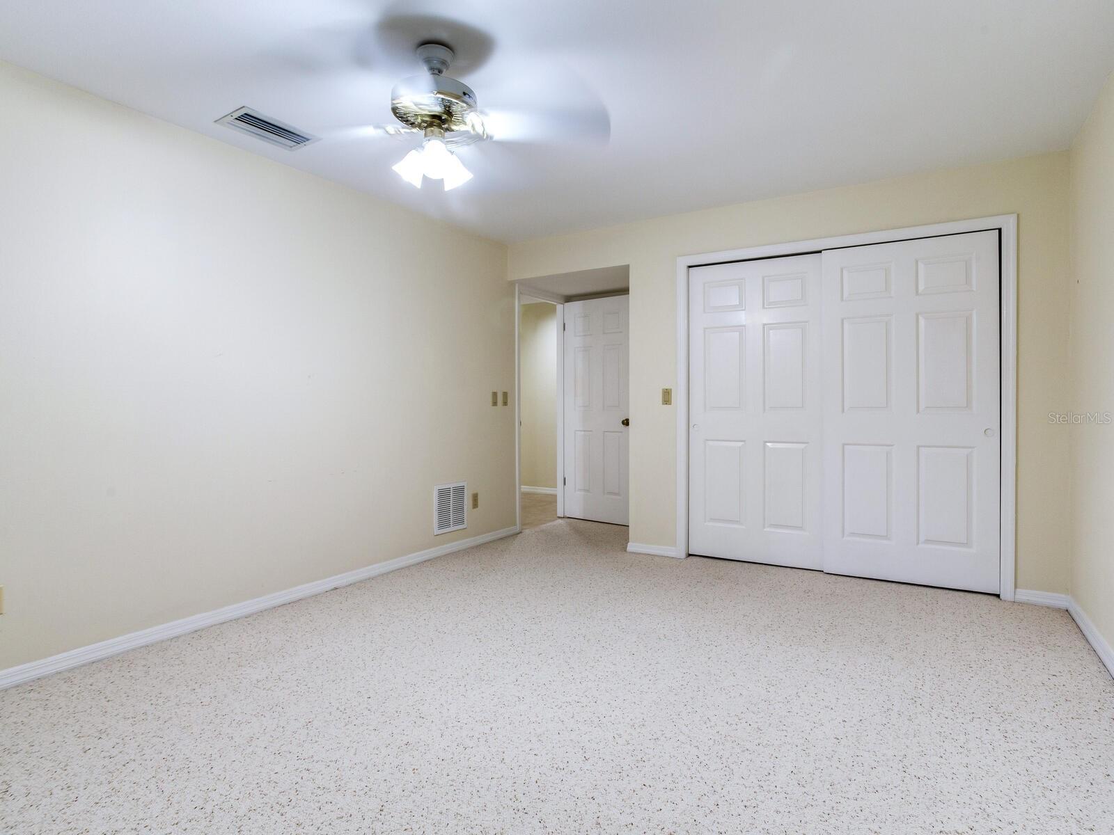 TB8331369 Property Photo