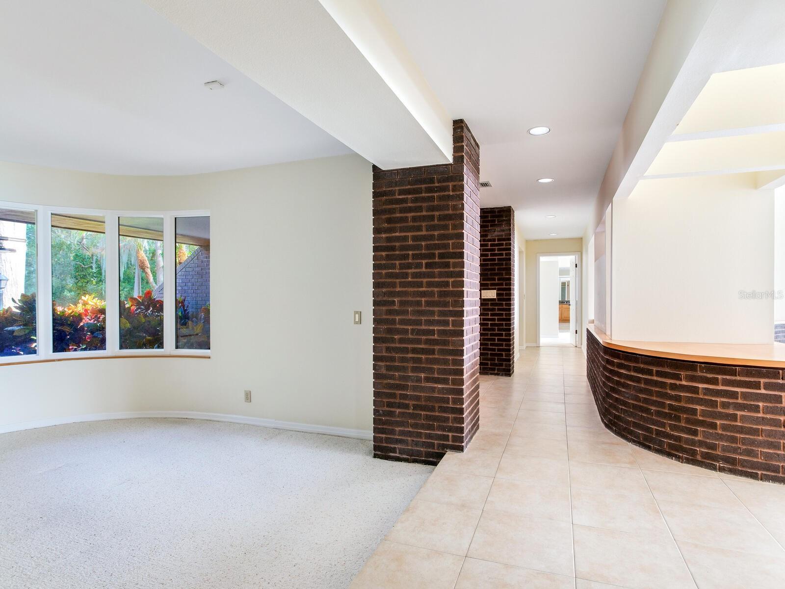 TB8331369 Property Photo