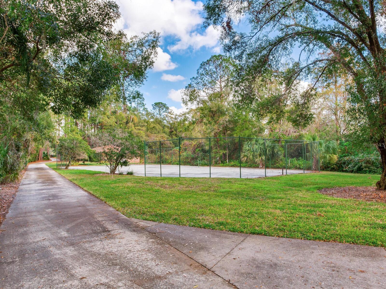 TB8331369 Property Photo