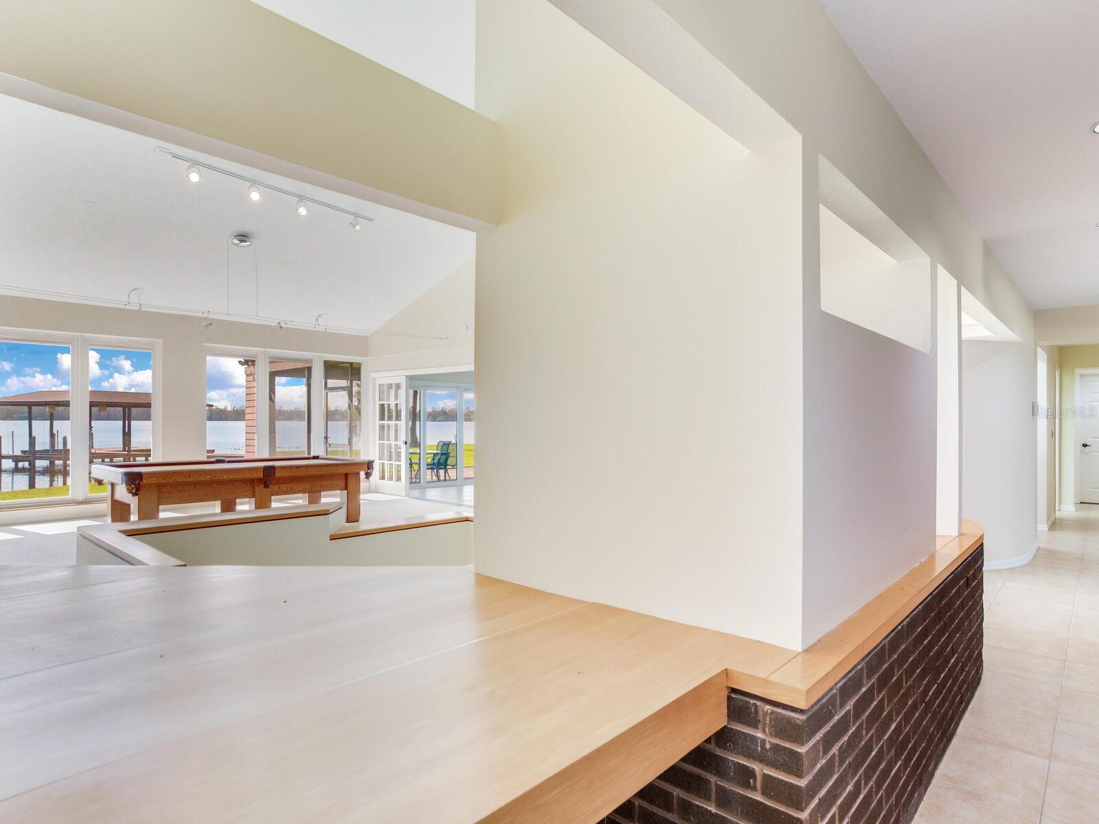 TB8331369 Property Photo