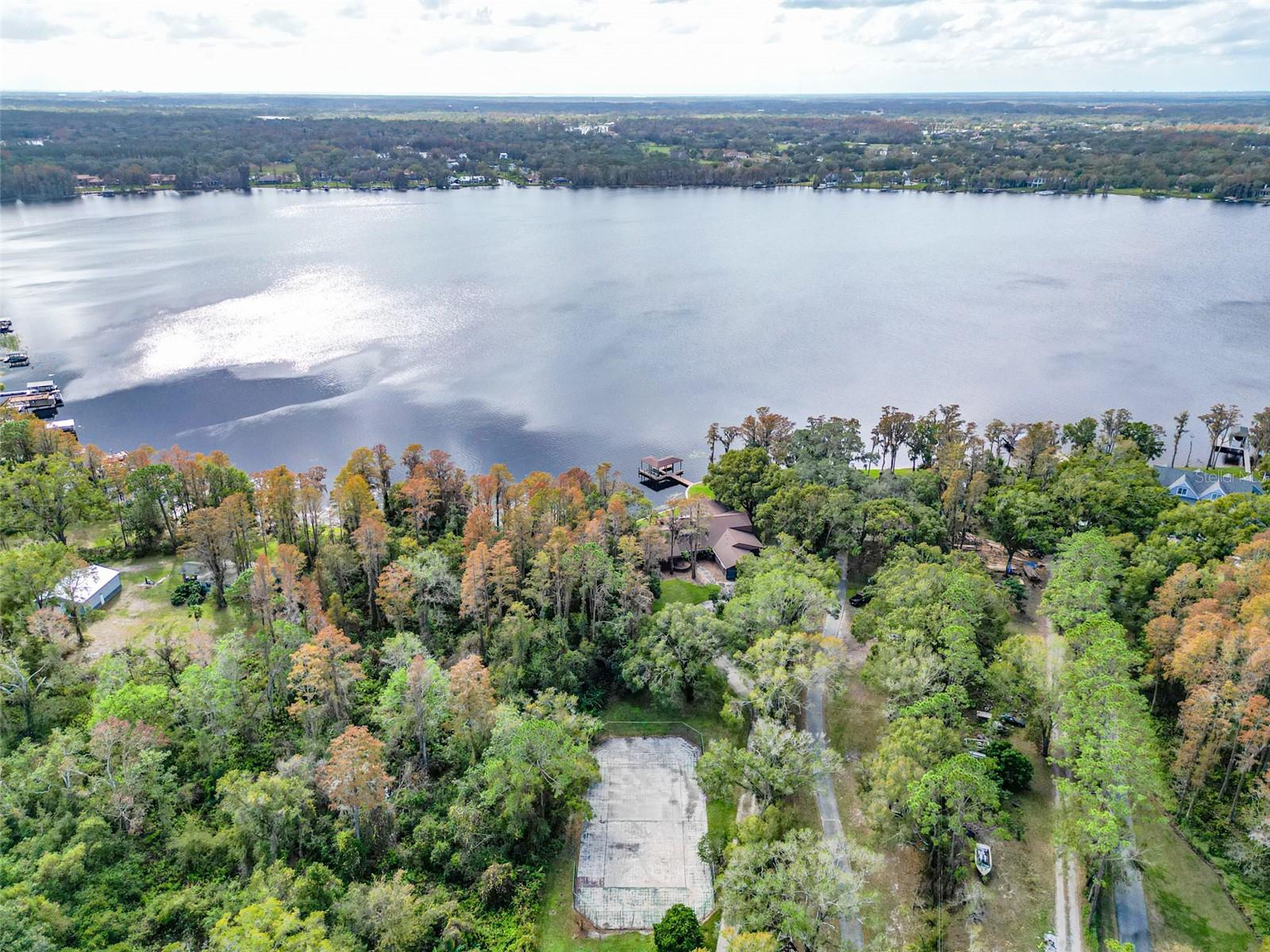 TB8331369 Property Photo