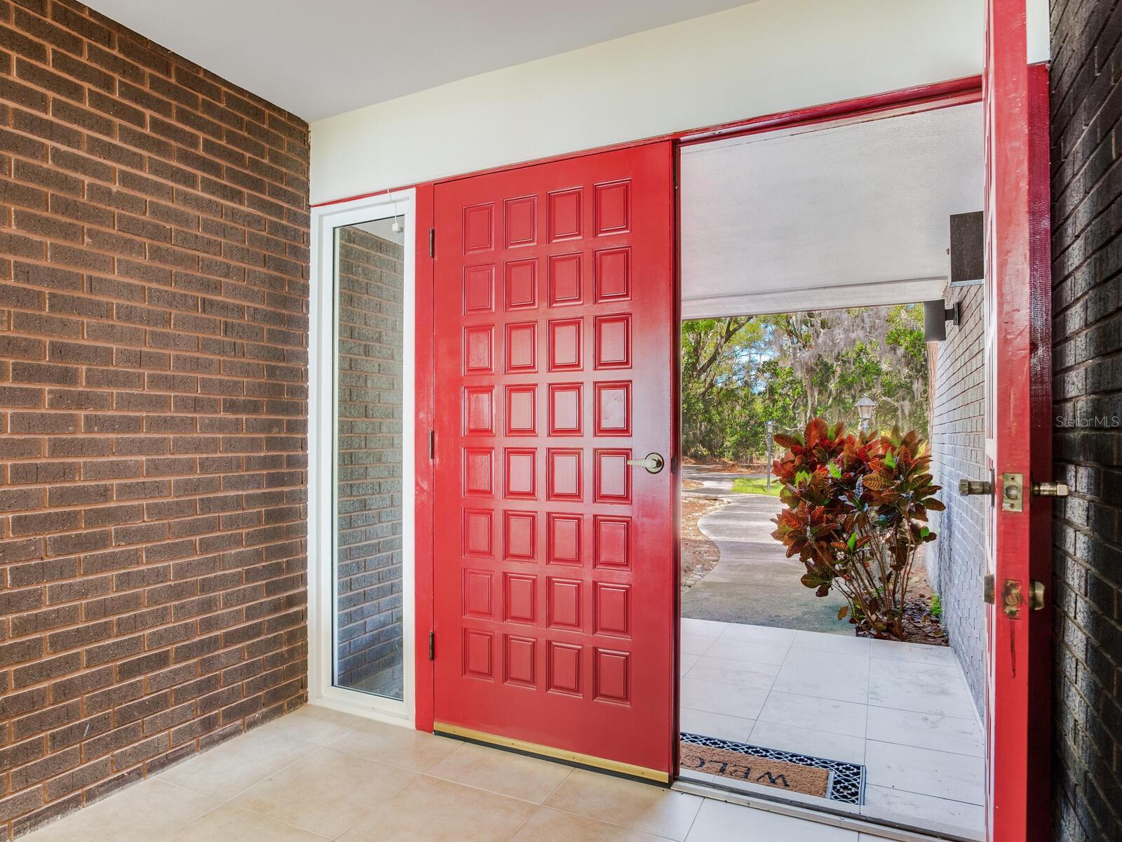 TB8331369 Property Photo