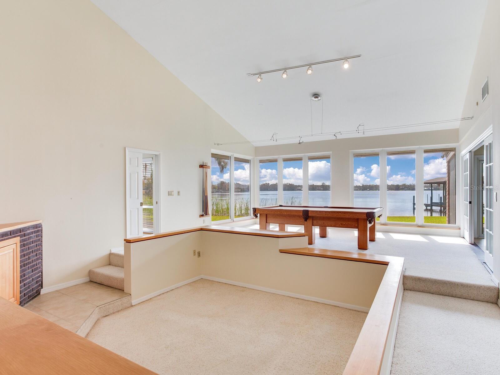 TB8331369 Property Photo