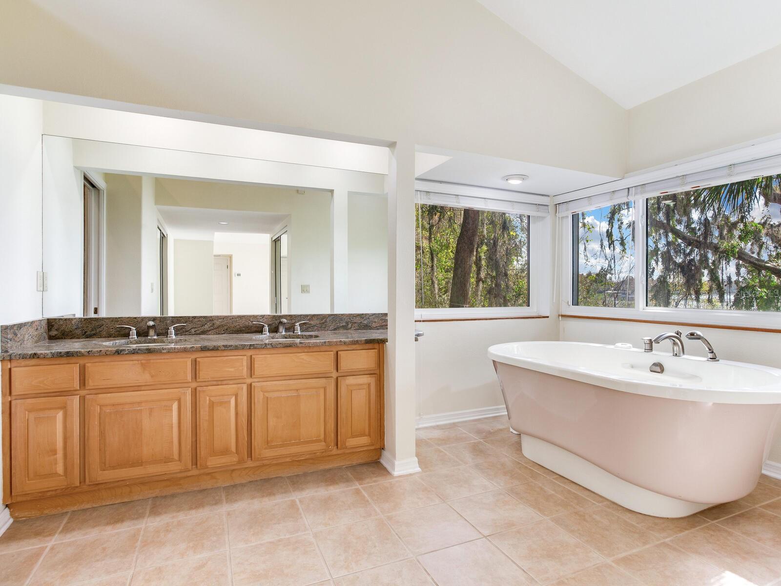 TB8331369 Property Photo