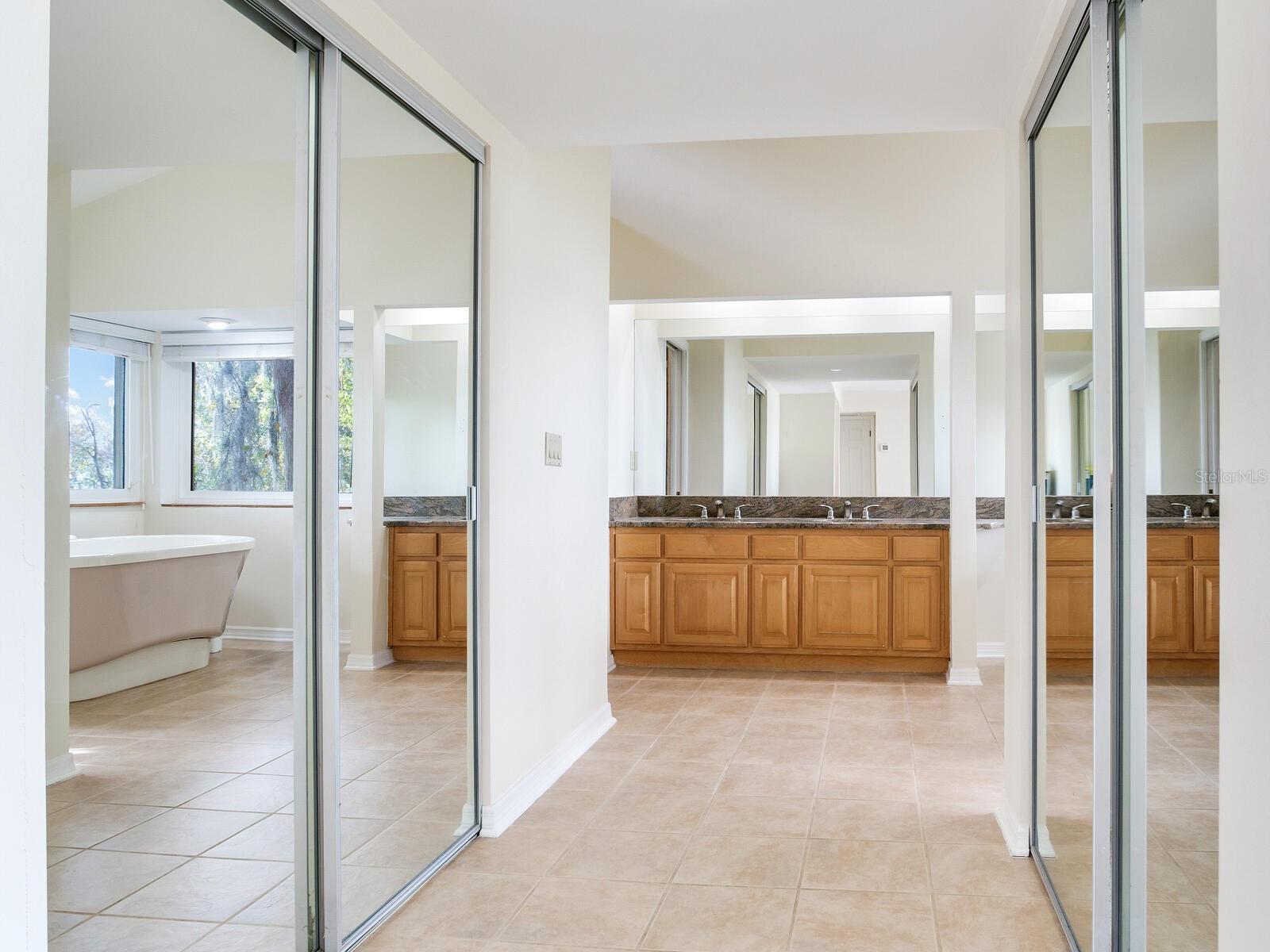 TB8331369 Property Photo