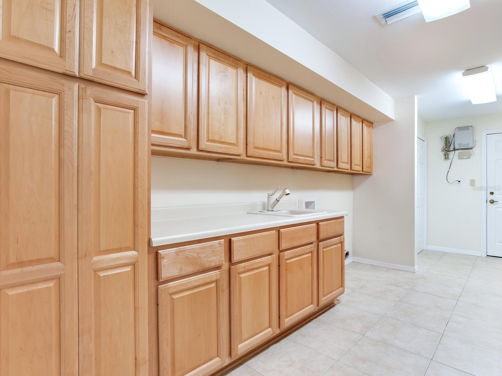 TB8331369 Property Photo