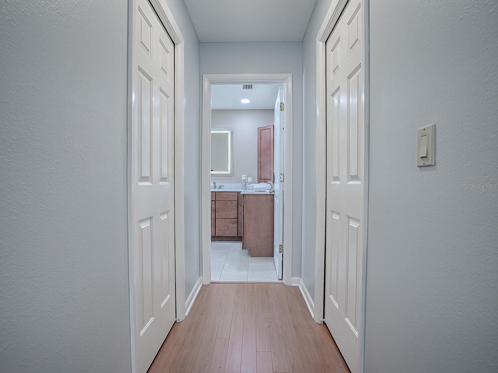 102 CEDAR WAY, YALAHA, FL, 34797