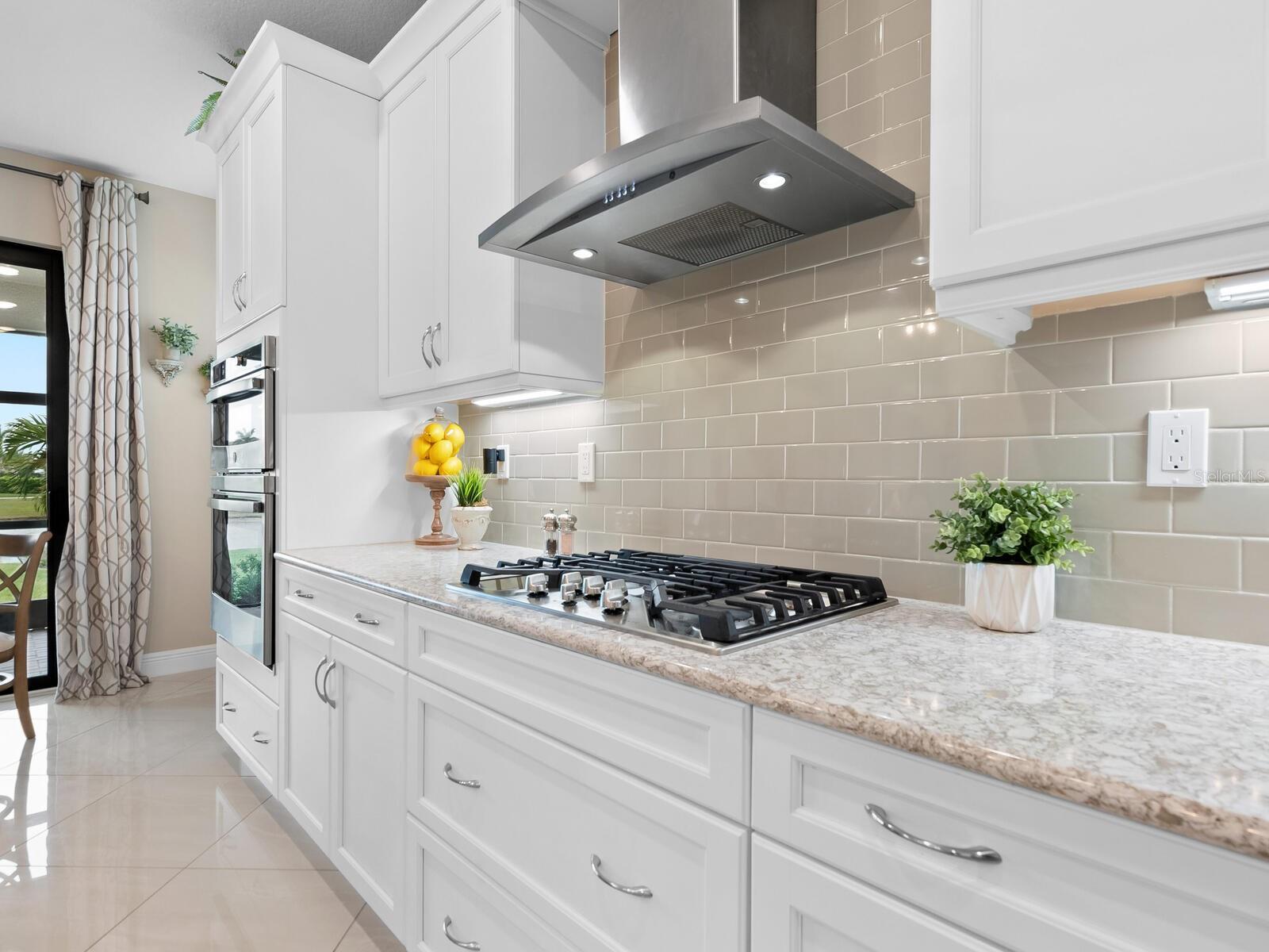 4925 SURFSIDE CIR, BRADENTON, FL, 34211