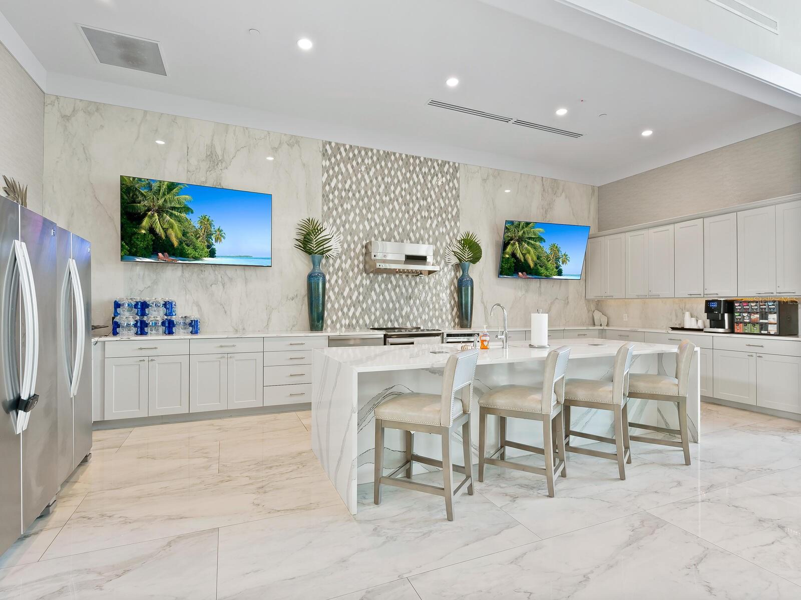 4925 SURFSIDE CIR, BRADENTON, FL, 34211