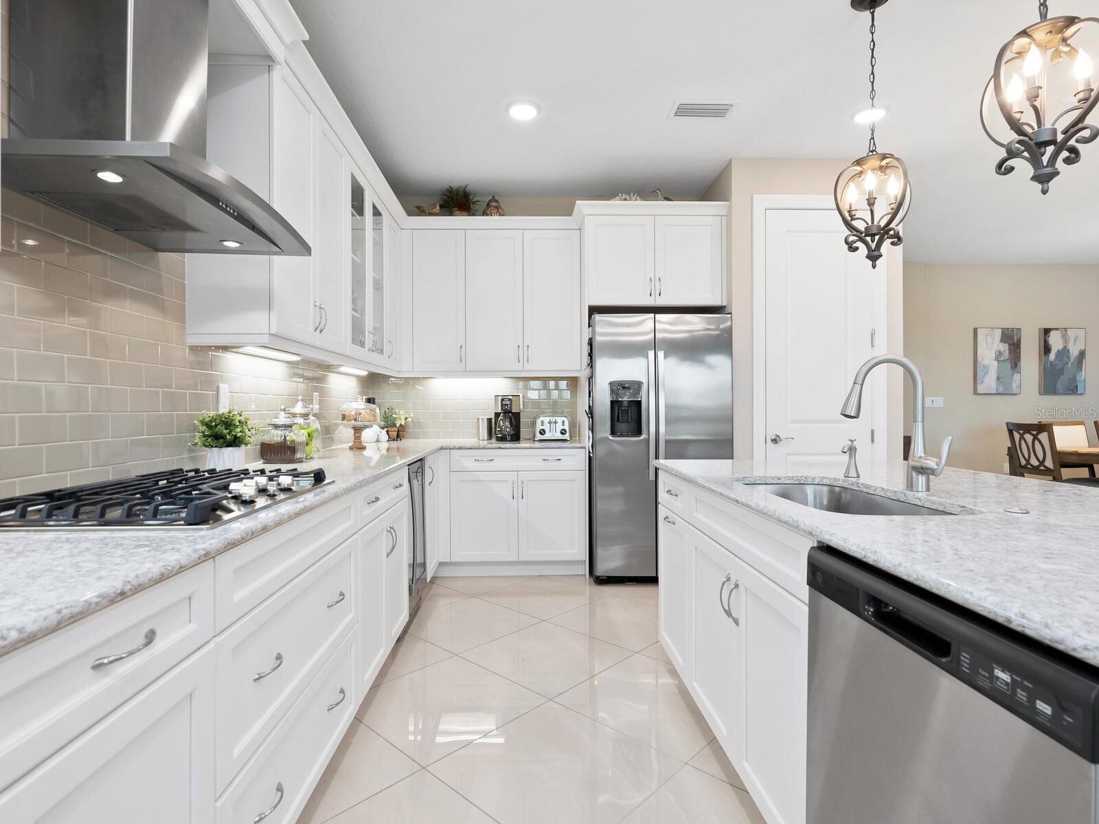 4925 SURFSIDE CIR, BRADENTON, FL, 34211