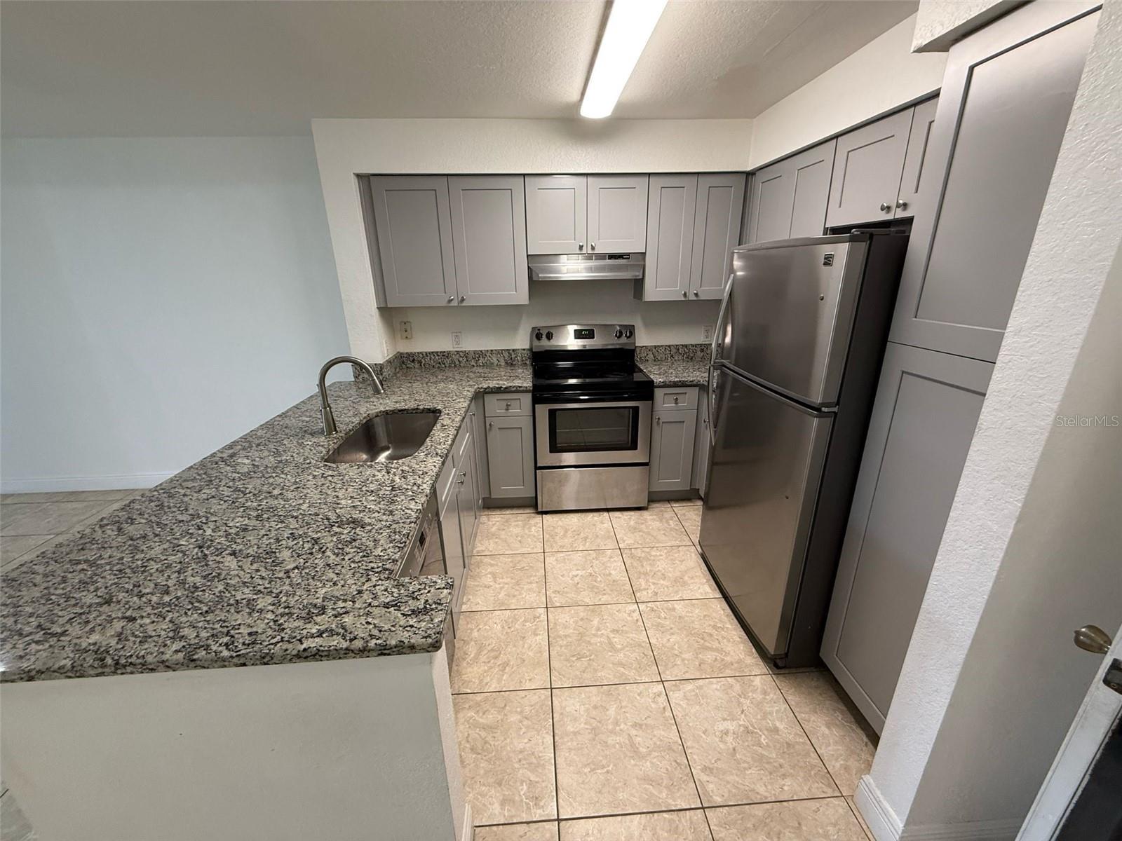 14001 FAIRWAY ISLAND DR #526, ORLANDO, FL, 32837