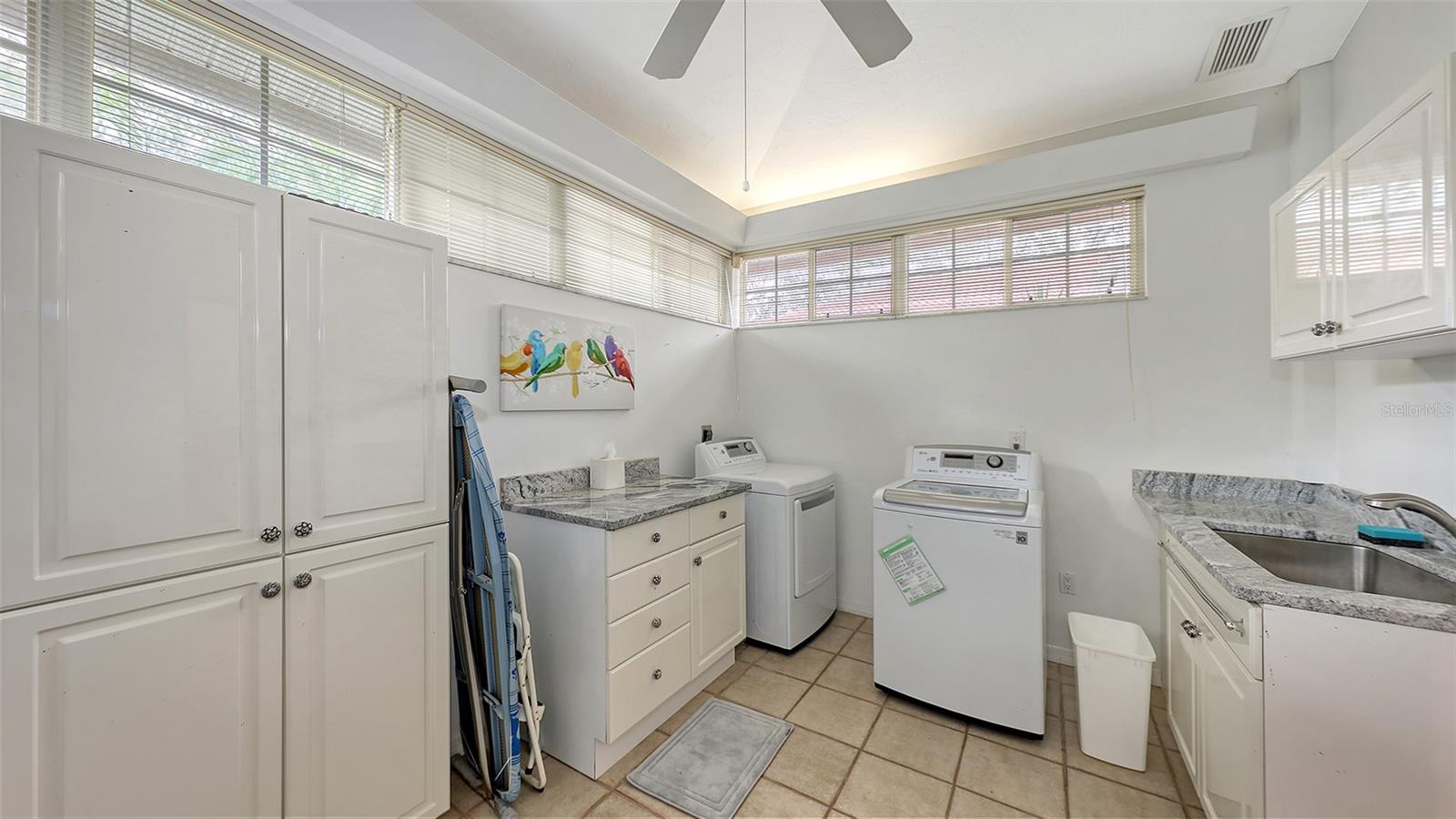 2910 LONGLEAT WOODS, SARASOTA, FL, 34235