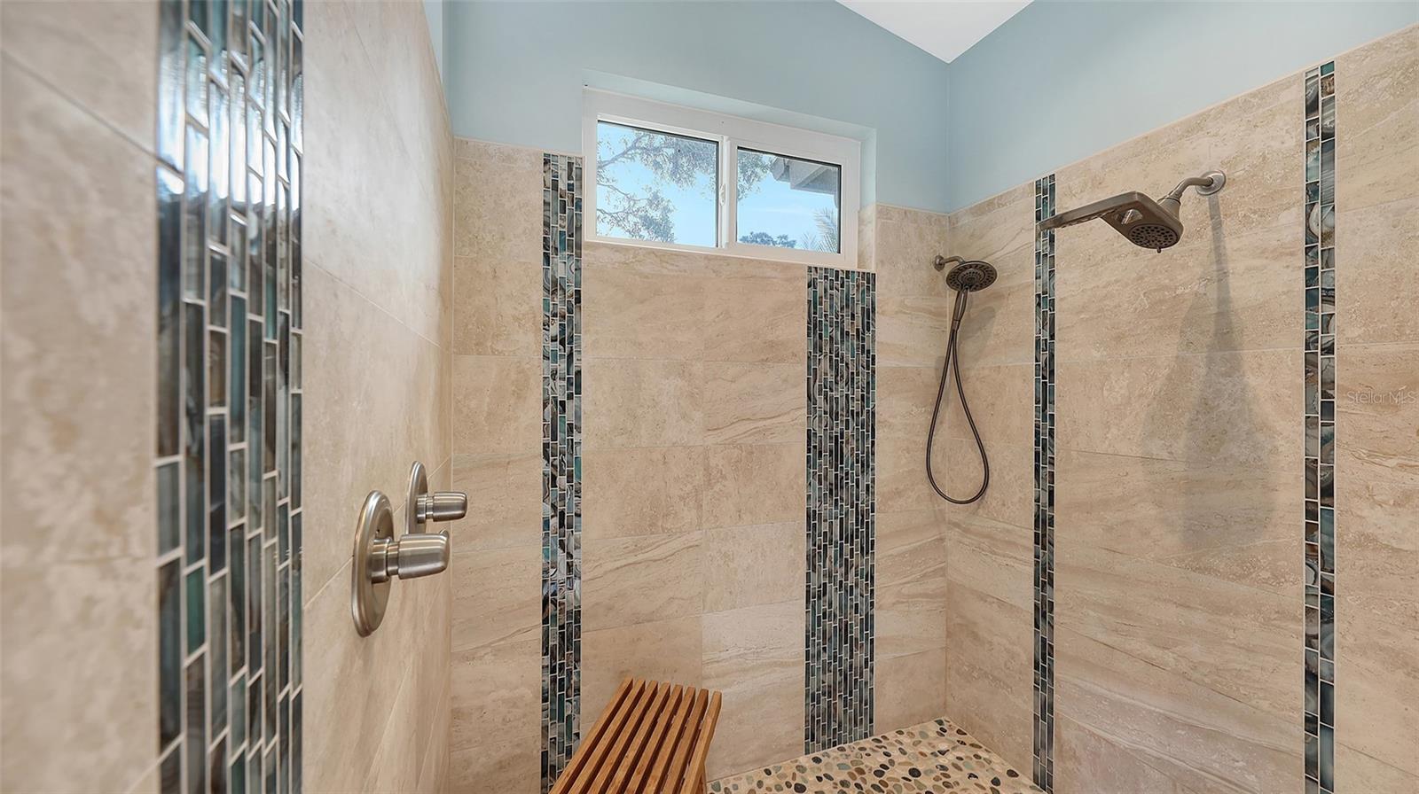 2910 LONGLEAT WOODS, SARASOTA, FL, 34235