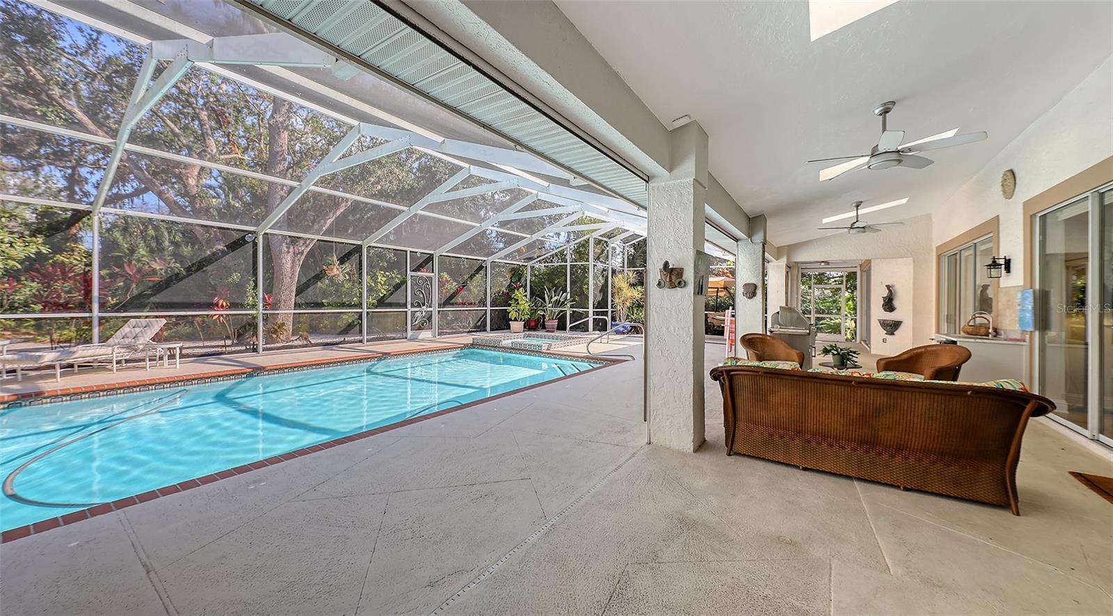 2910 LONGLEAT WOODS, SARASOTA, FL, 34235