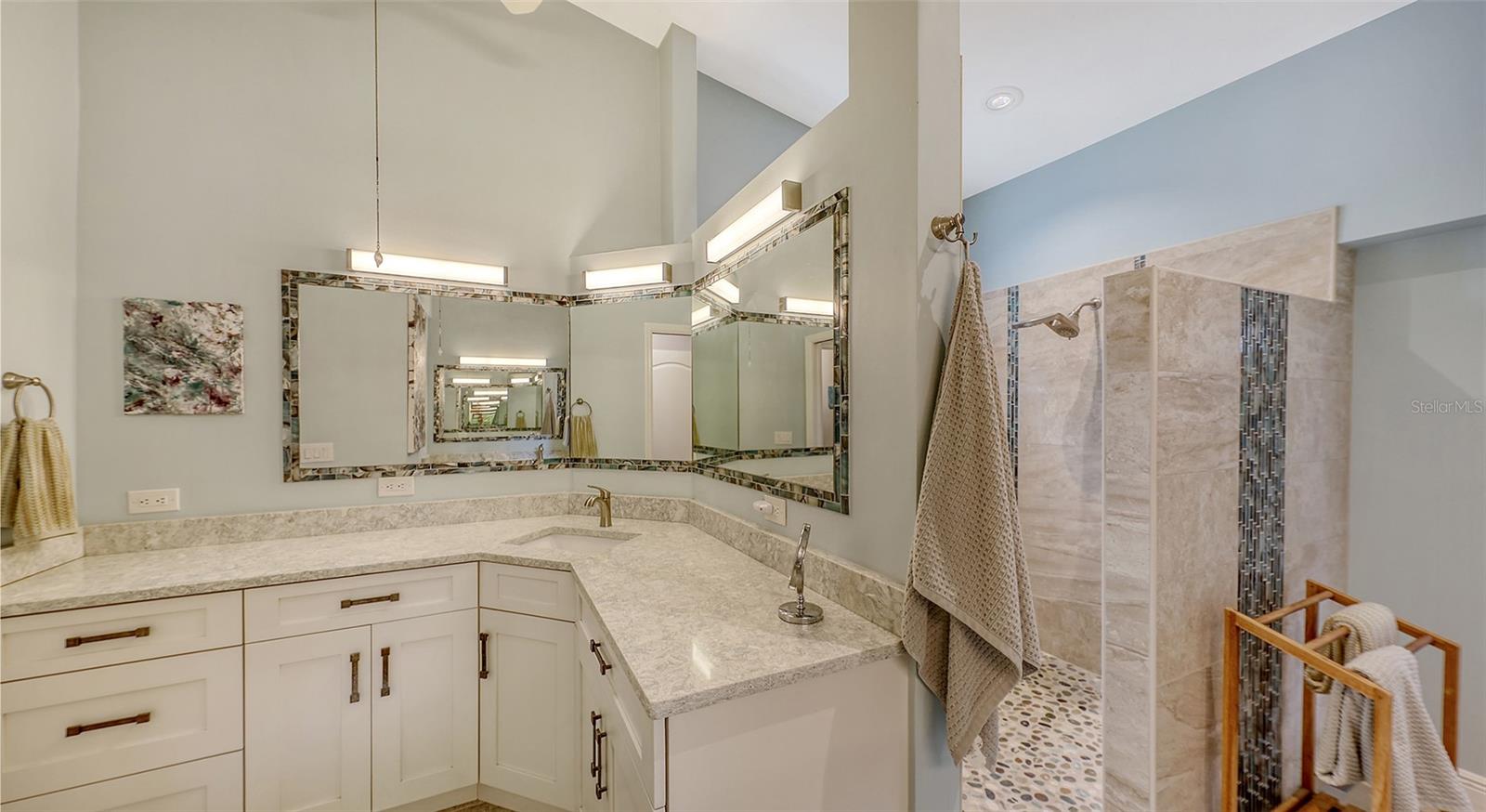 2910 LONGLEAT WOODS, SARASOTA, FL, 34235