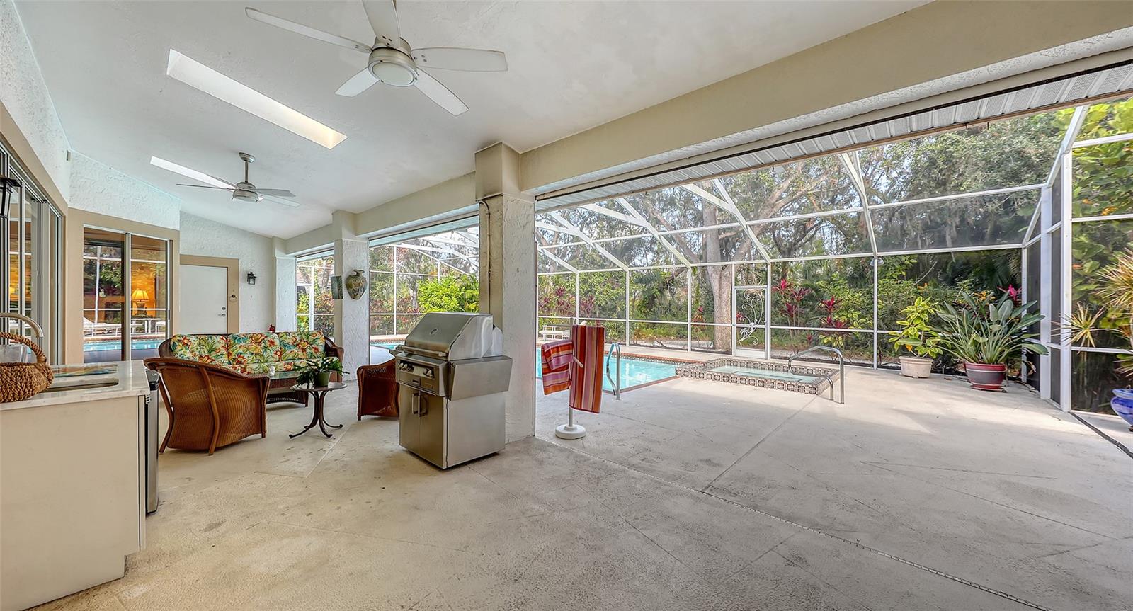 2910 LONGLEAT WOODS, SARASOTA, FL, 34235