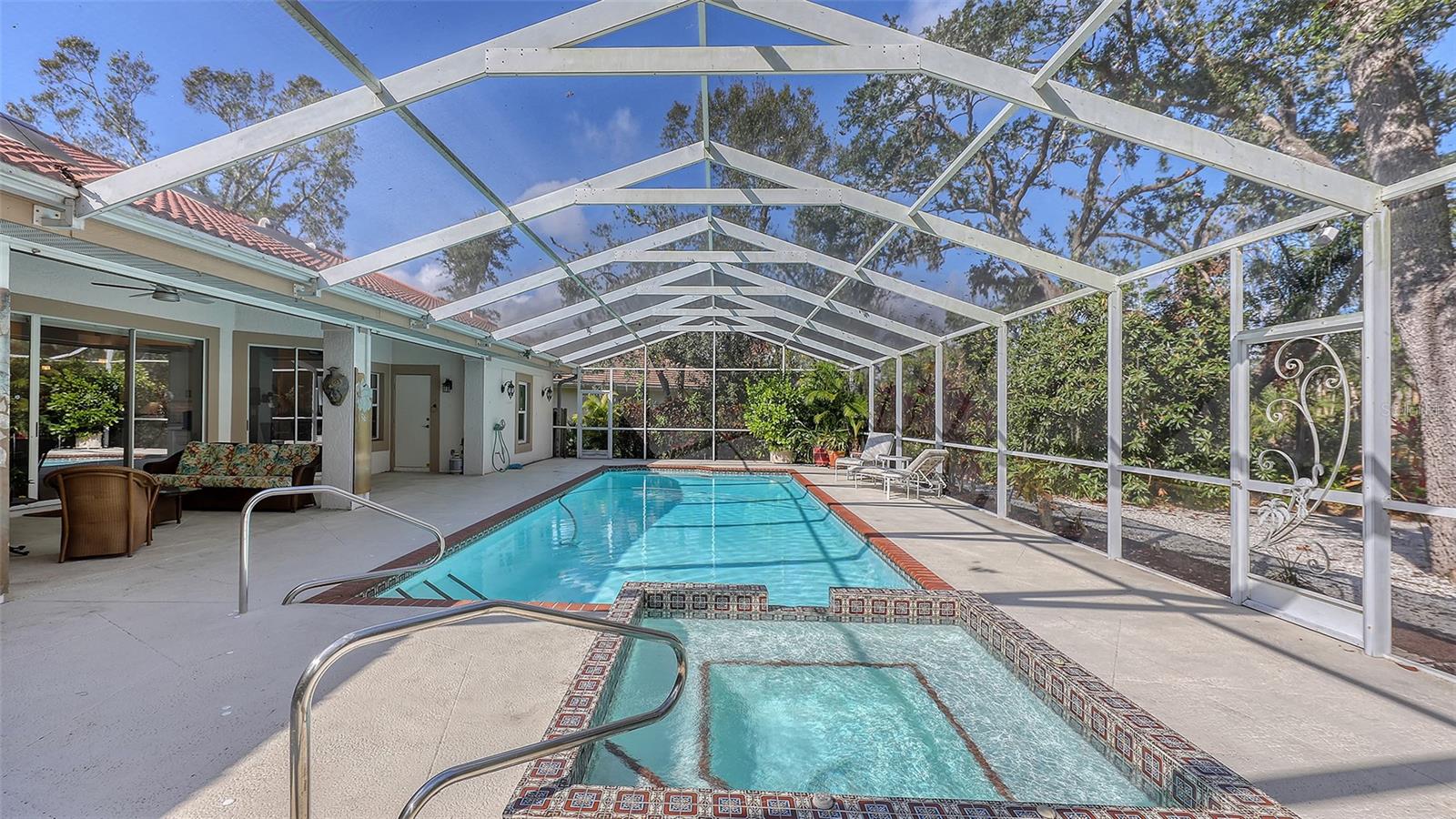 2910 LONGLEAT WOODS, SARASOTA, FL, 34235