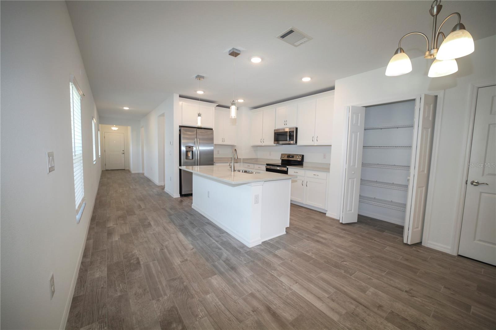 1424 SUNSET PRESERVE WAY, PORT CHARLOTTE, FL, 33953