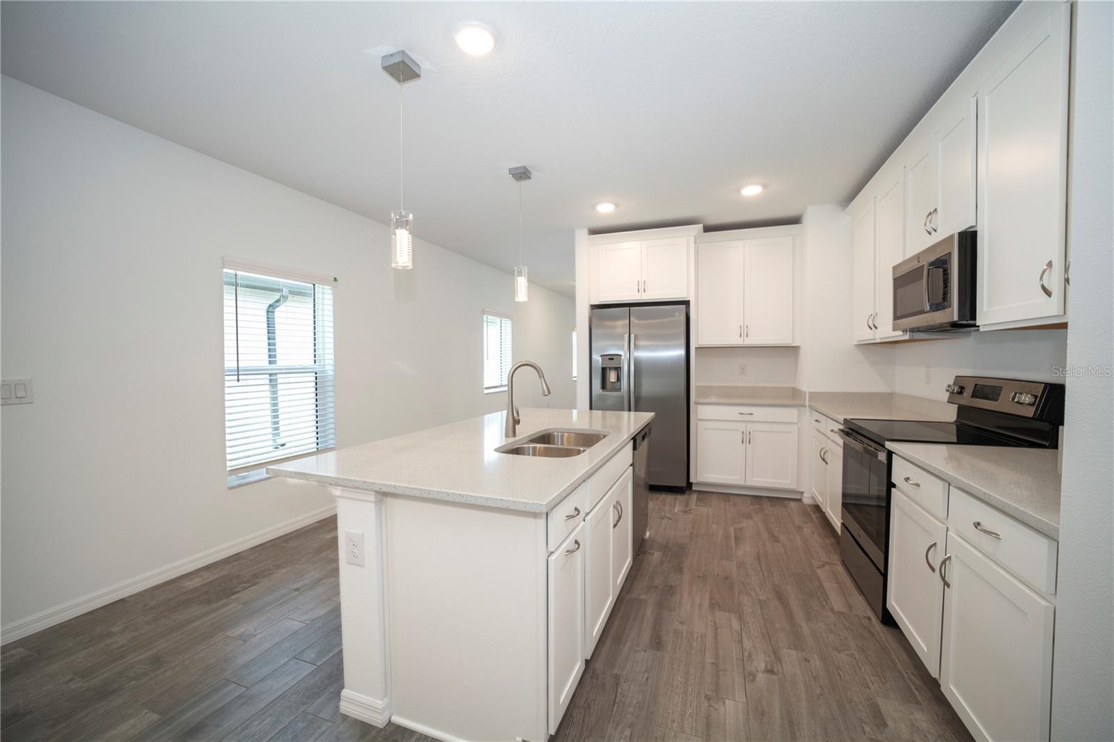 1424 SUNSET PRESERVE WAY, PORT CHARLOTTE, FL, 33953