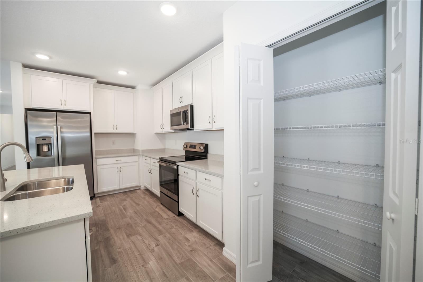 1424 SUNSET PRESERVE WAY, PORT CHARLOTTE, FL, 33953