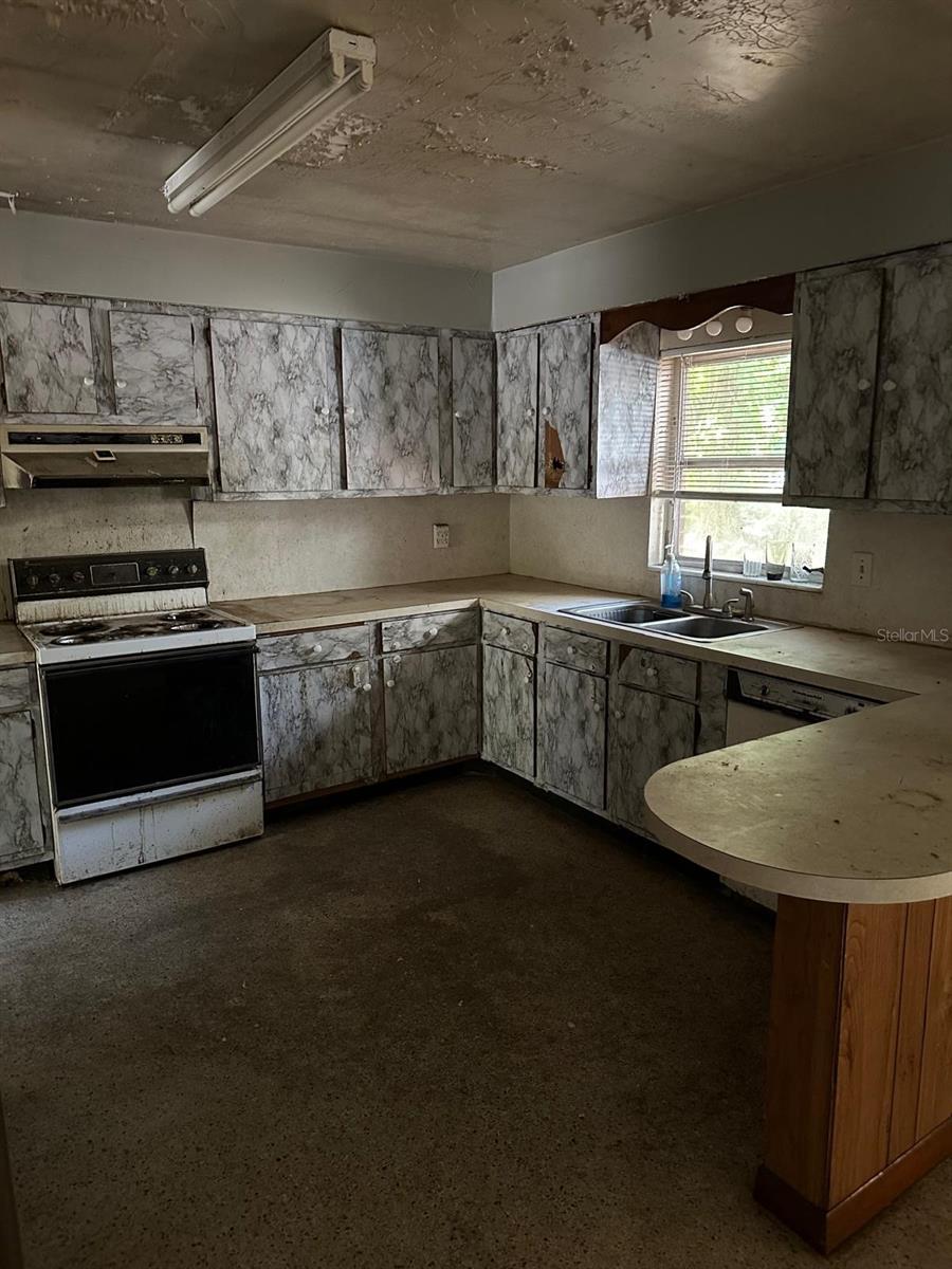 1918 MOUNTAIN LAKE CUTOFF RD, LAKE WALES, FL, 33859