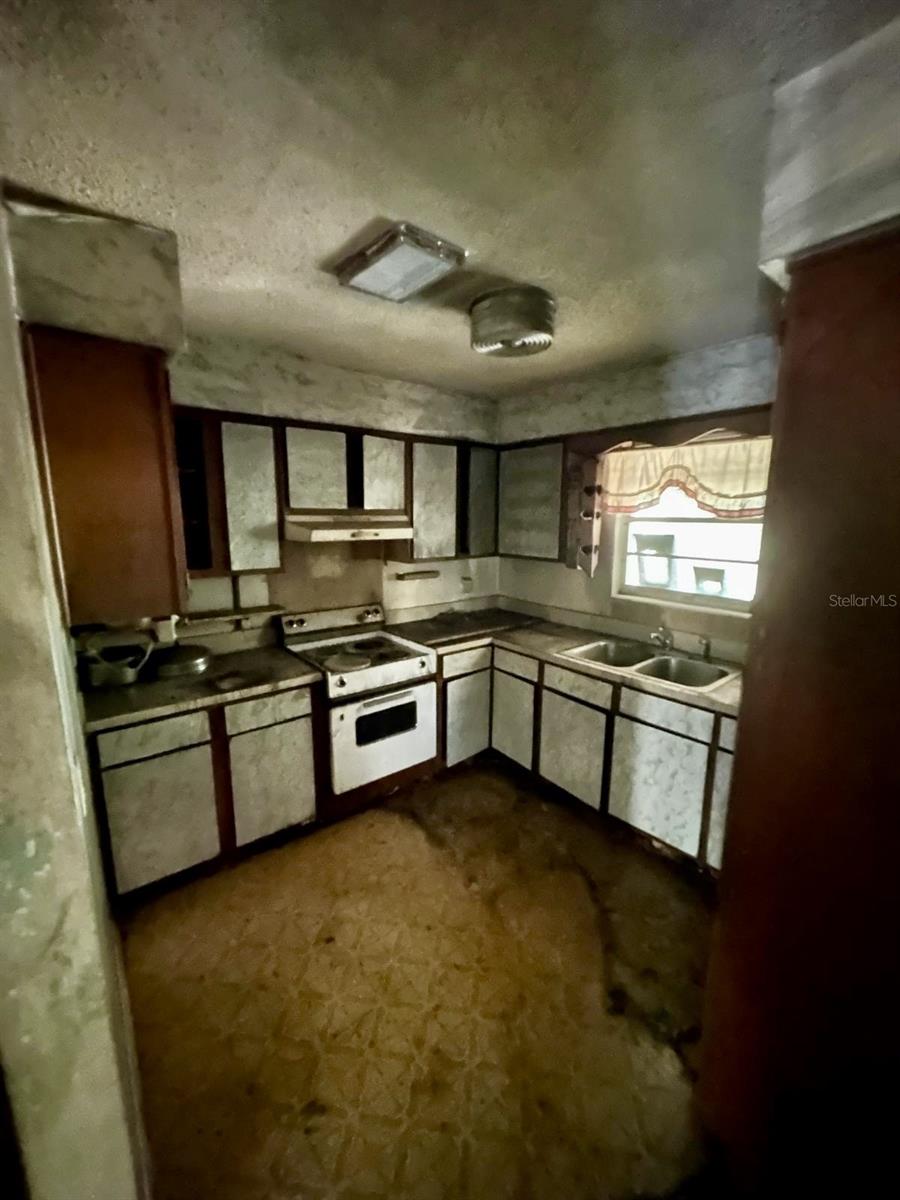 1918 MOUNTAIN LAKE CUTOFF RD, LAKE WALES, FL, 33859