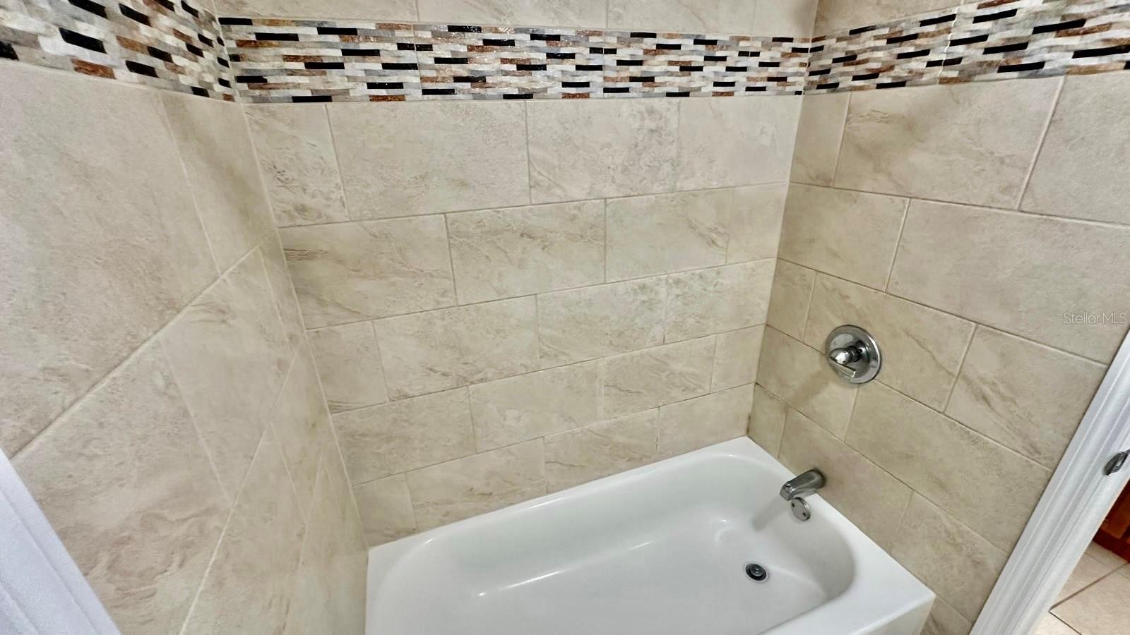 160 JULIE LN, AUBURNDALE, FL, 33823
